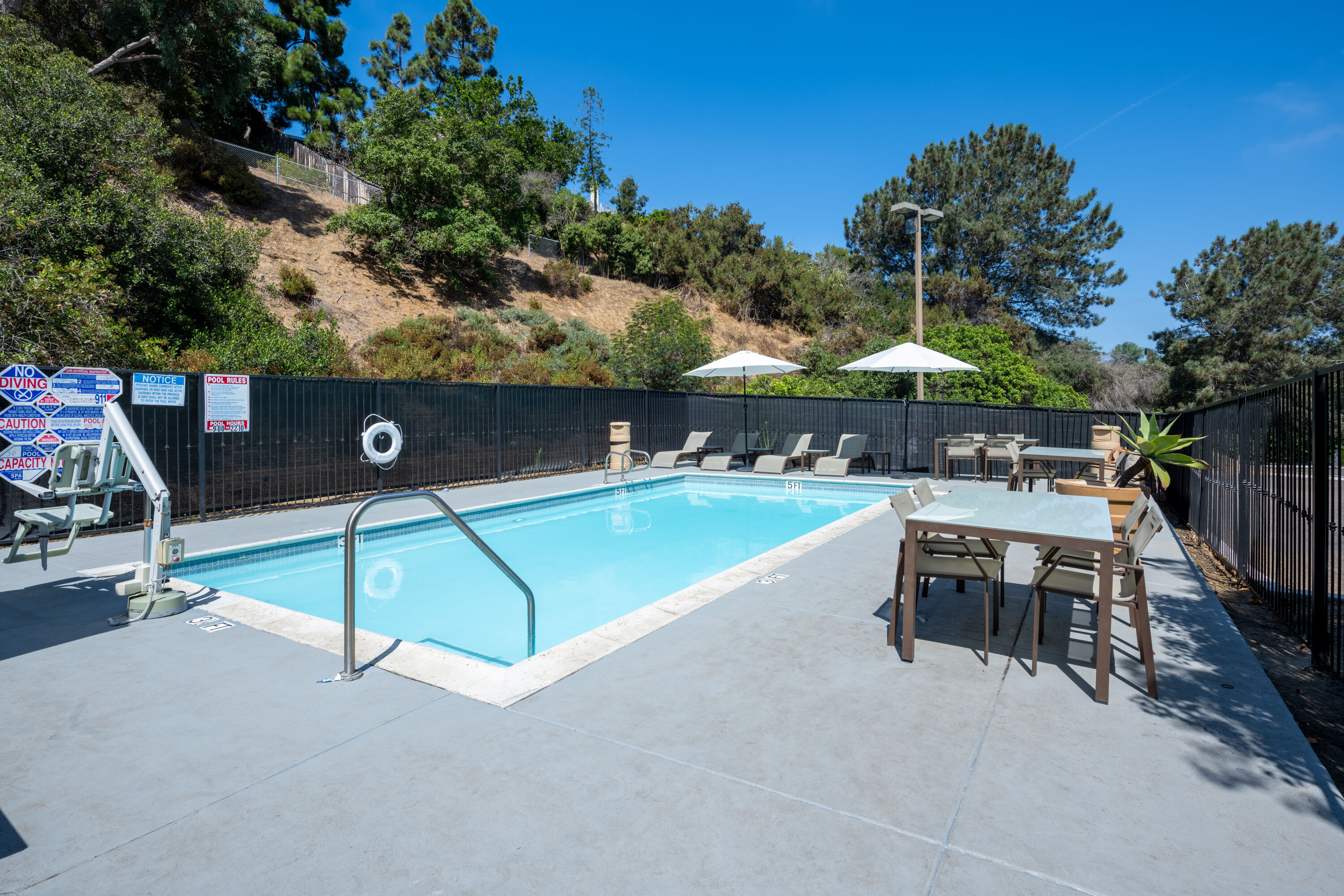 Pool at the Days Inn by Wyndham Encinitas Moonlight Beach in Encinitas, California