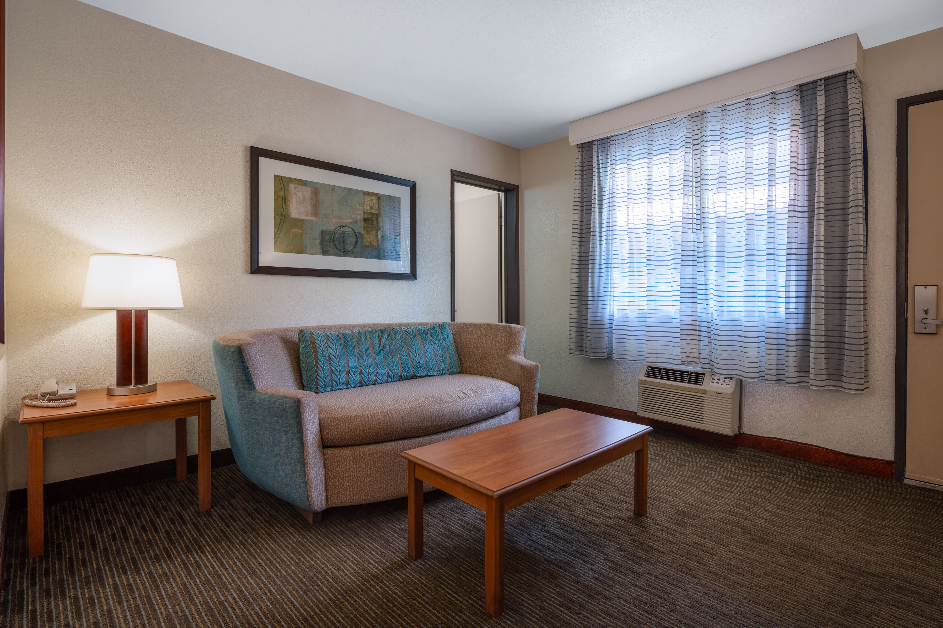 Days Inn by Wyndham Encinitas Moonlight Beach suite in Encinitas, California