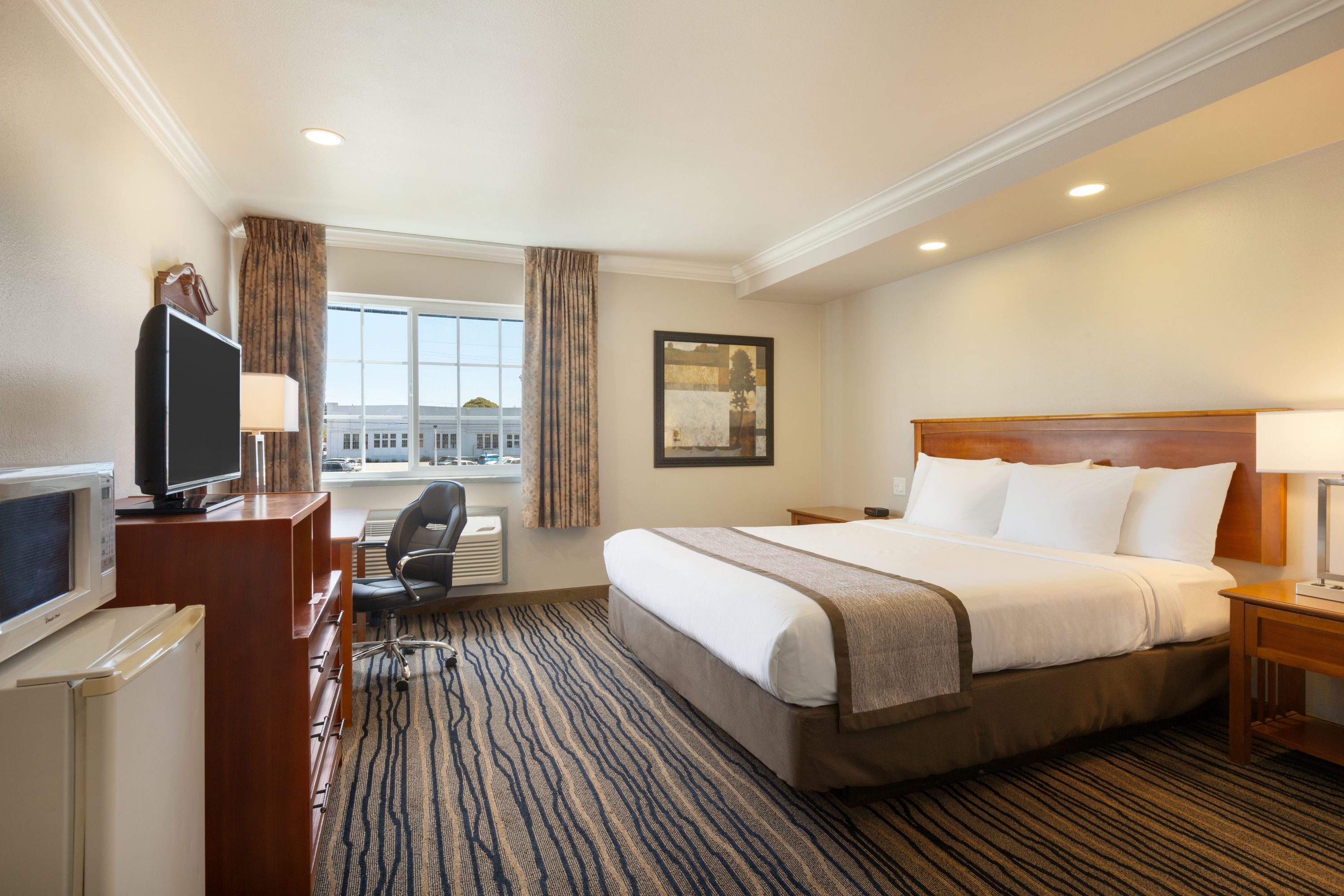 Days Inn by Wyndham Eureka CA Eureka, CA Hotels