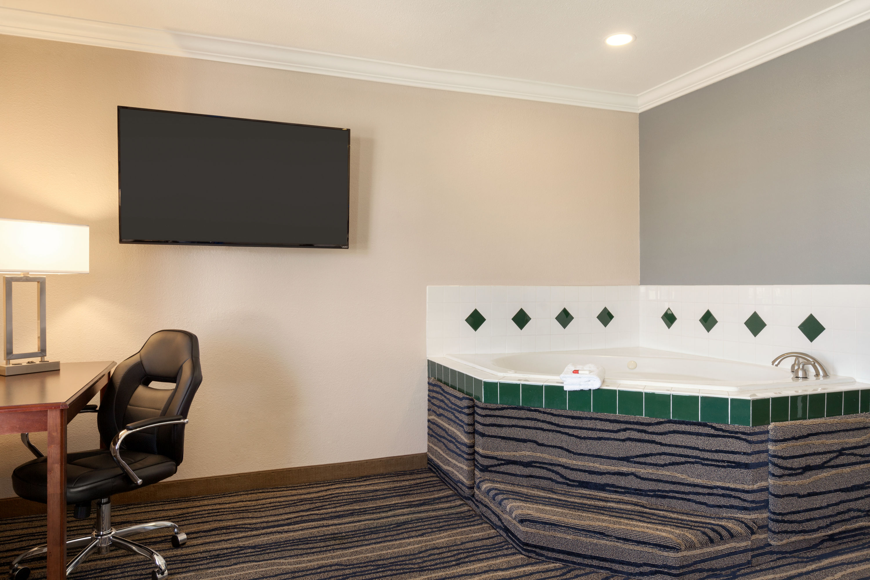 King bed guest room at the Days Inn by Wyndham Eureka CA in Eureka, California