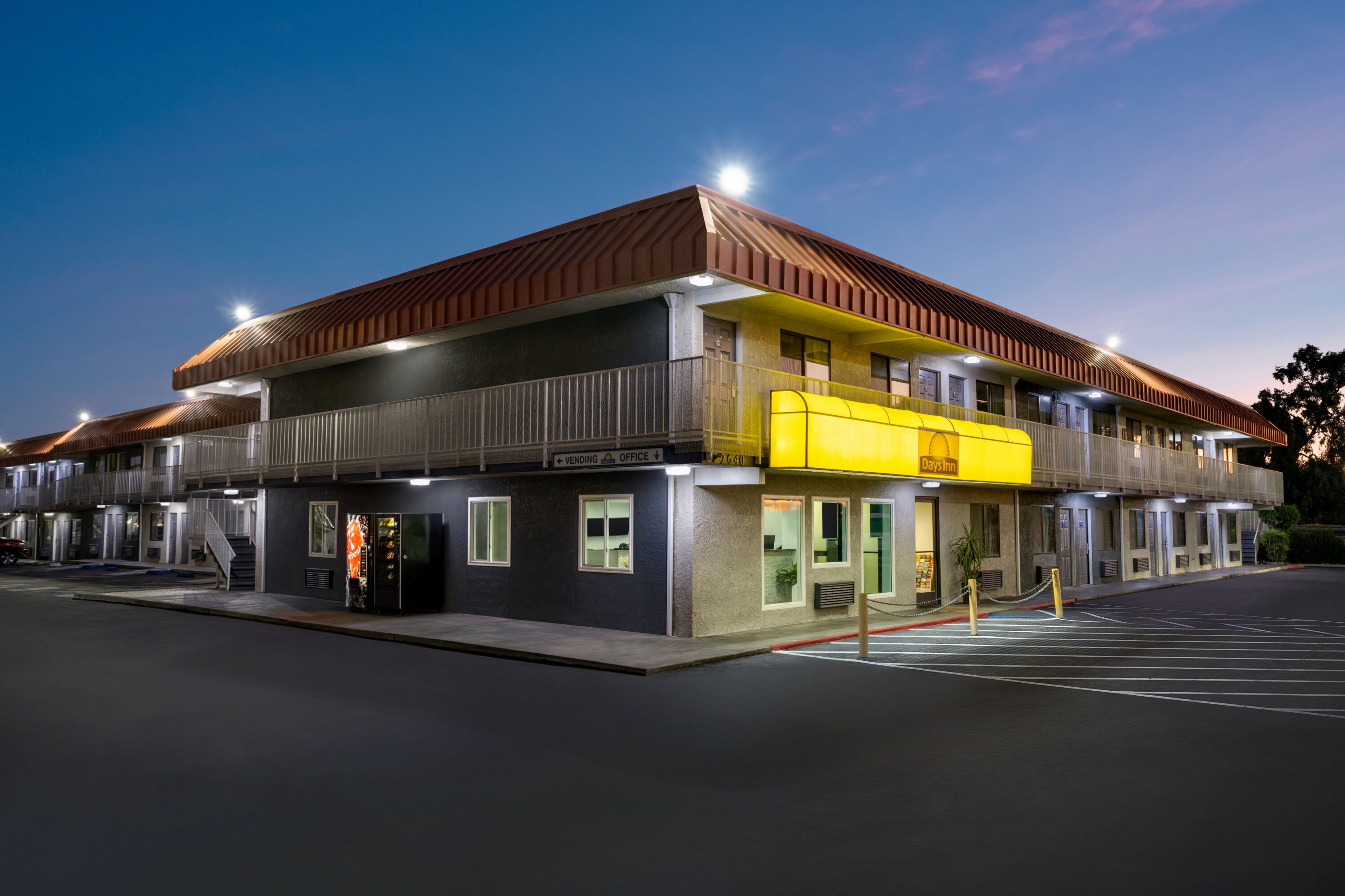 Exterior of Days Inn by Wyndham Fresno South hotel in Fresno, California