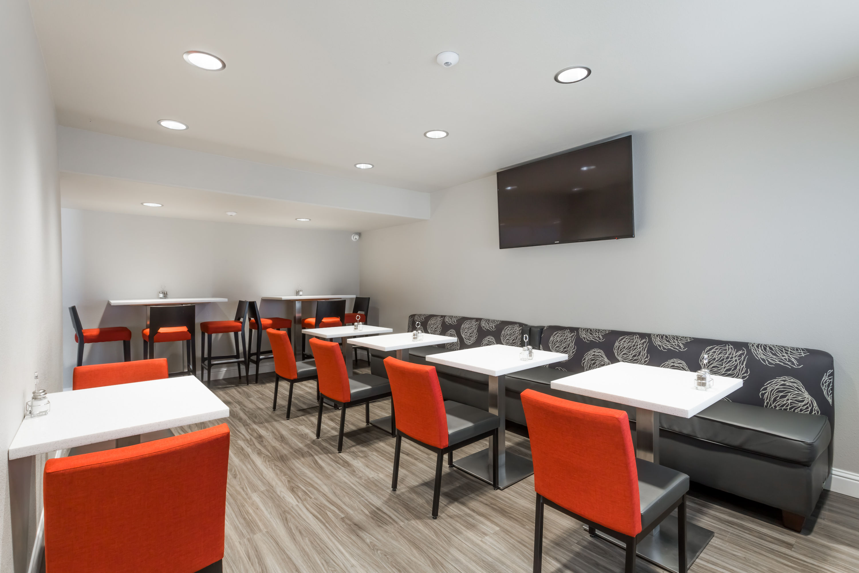 Free breakfast at Days Inn by Wyndham Yosemite Area in Fresno, California