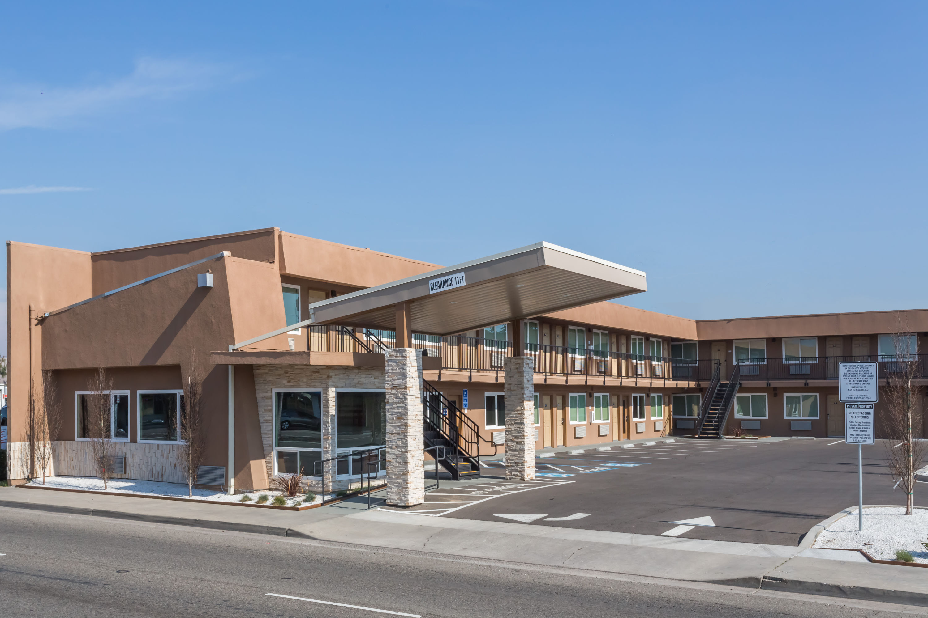Days Inn By Wyndham Yosemite Area Fresno Ca Hotels