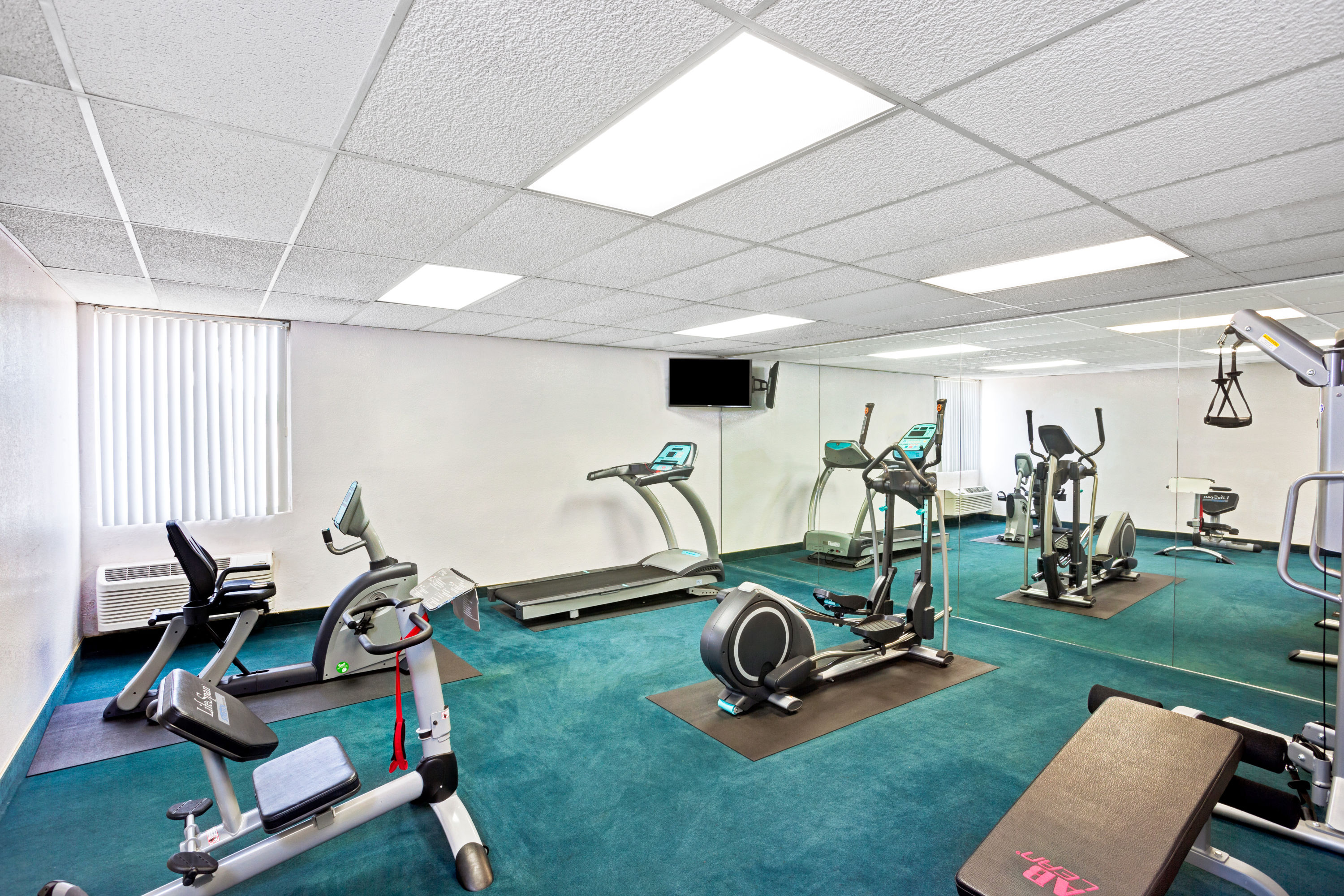 Days Inn Suites Wyndham Fullerton Fullerton  Hotels
