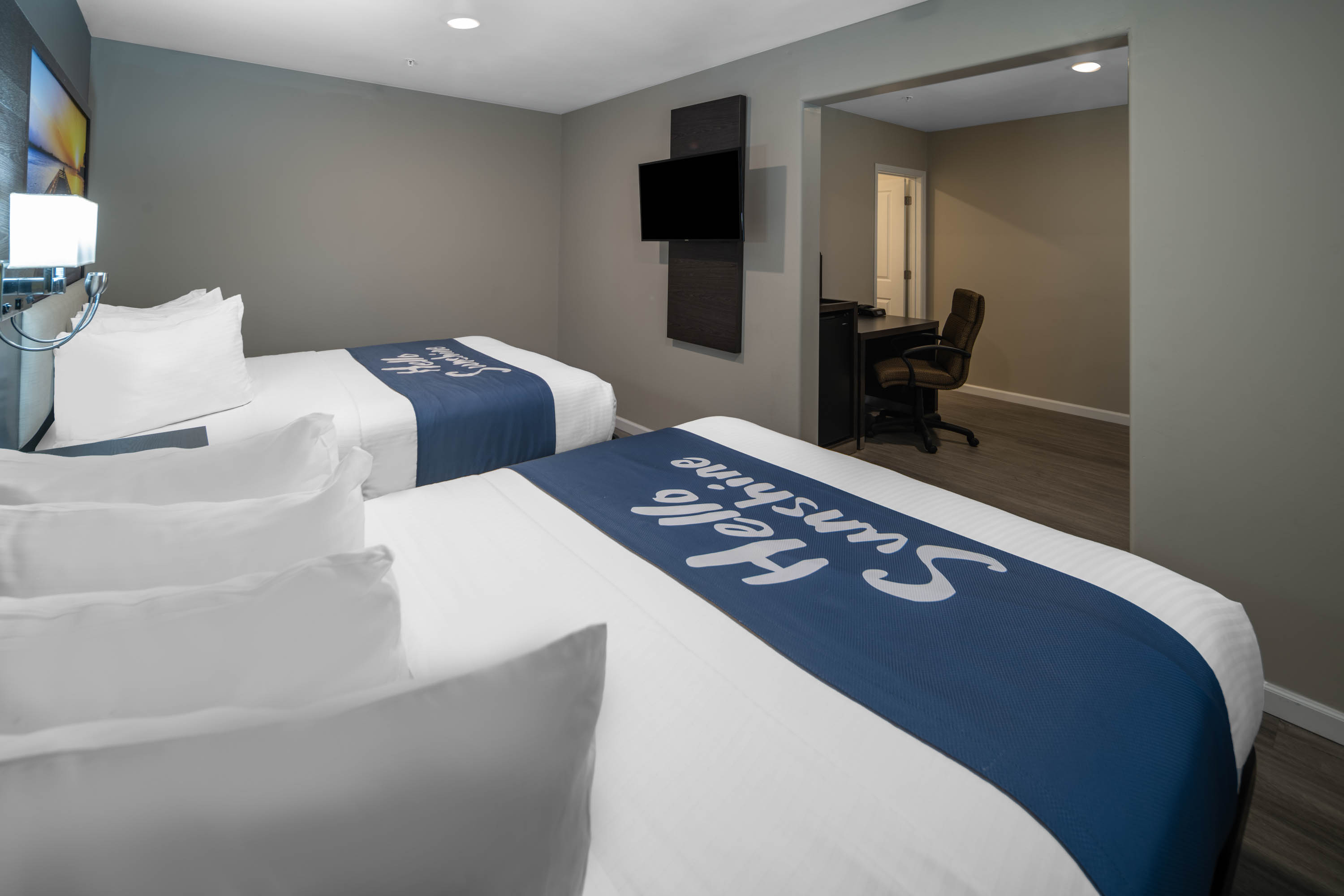 Guest room at the Days Inn by Wyndham Galt in Galt, California