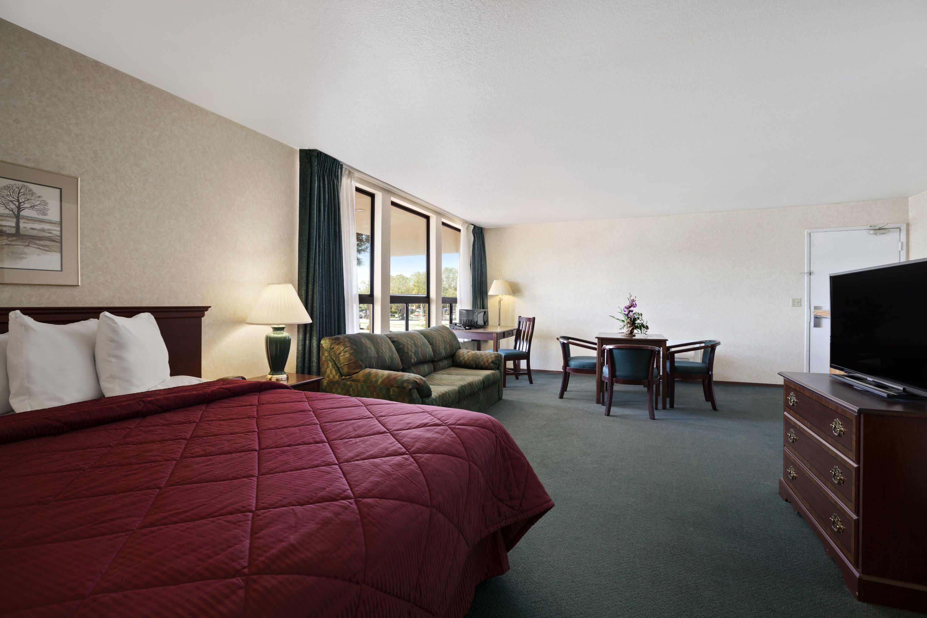 Days Inn by Wyndham Gilroy | Gilroy, CA Hotels