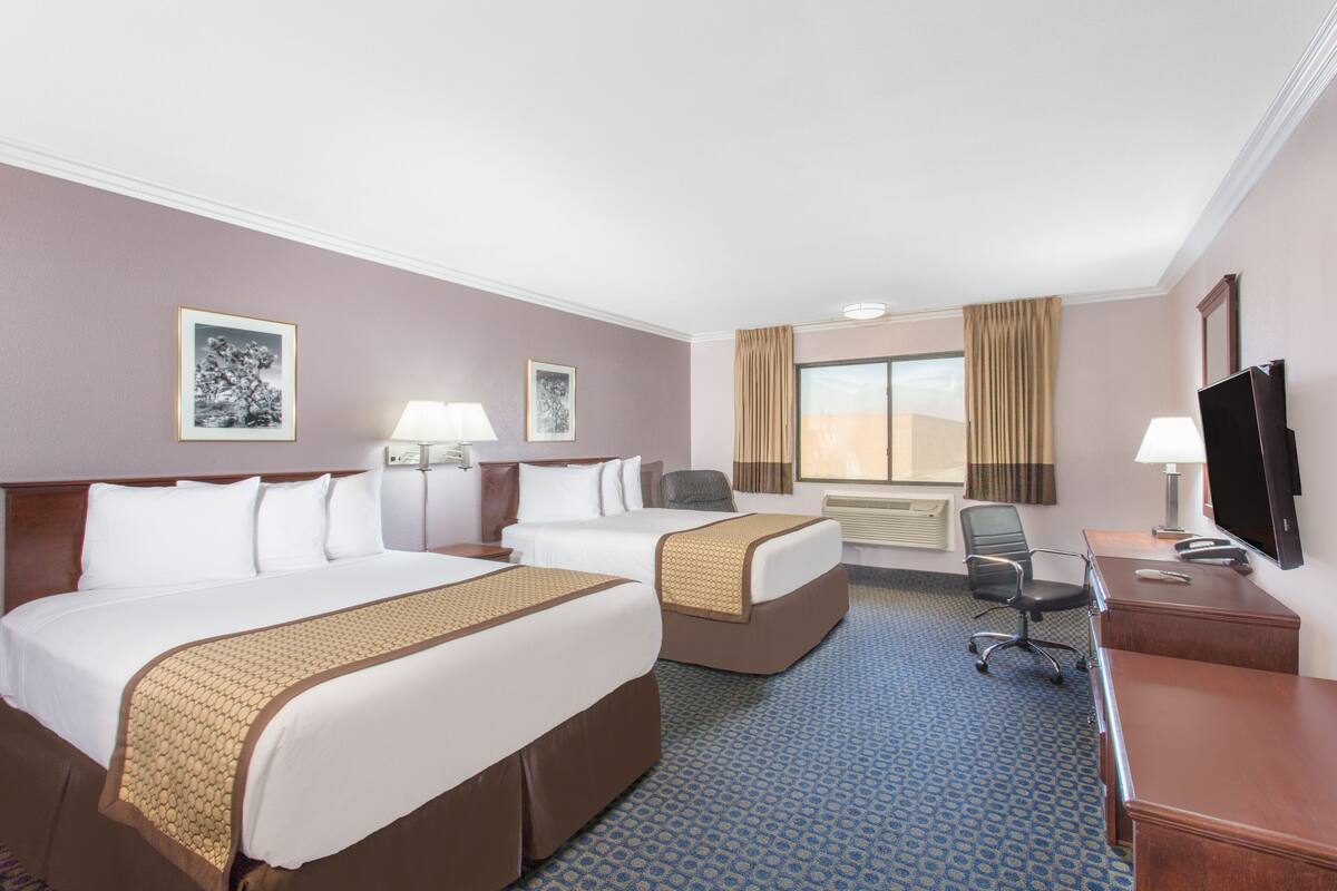 Days Inn by Wyndham Indio | Indio, CA Hotels