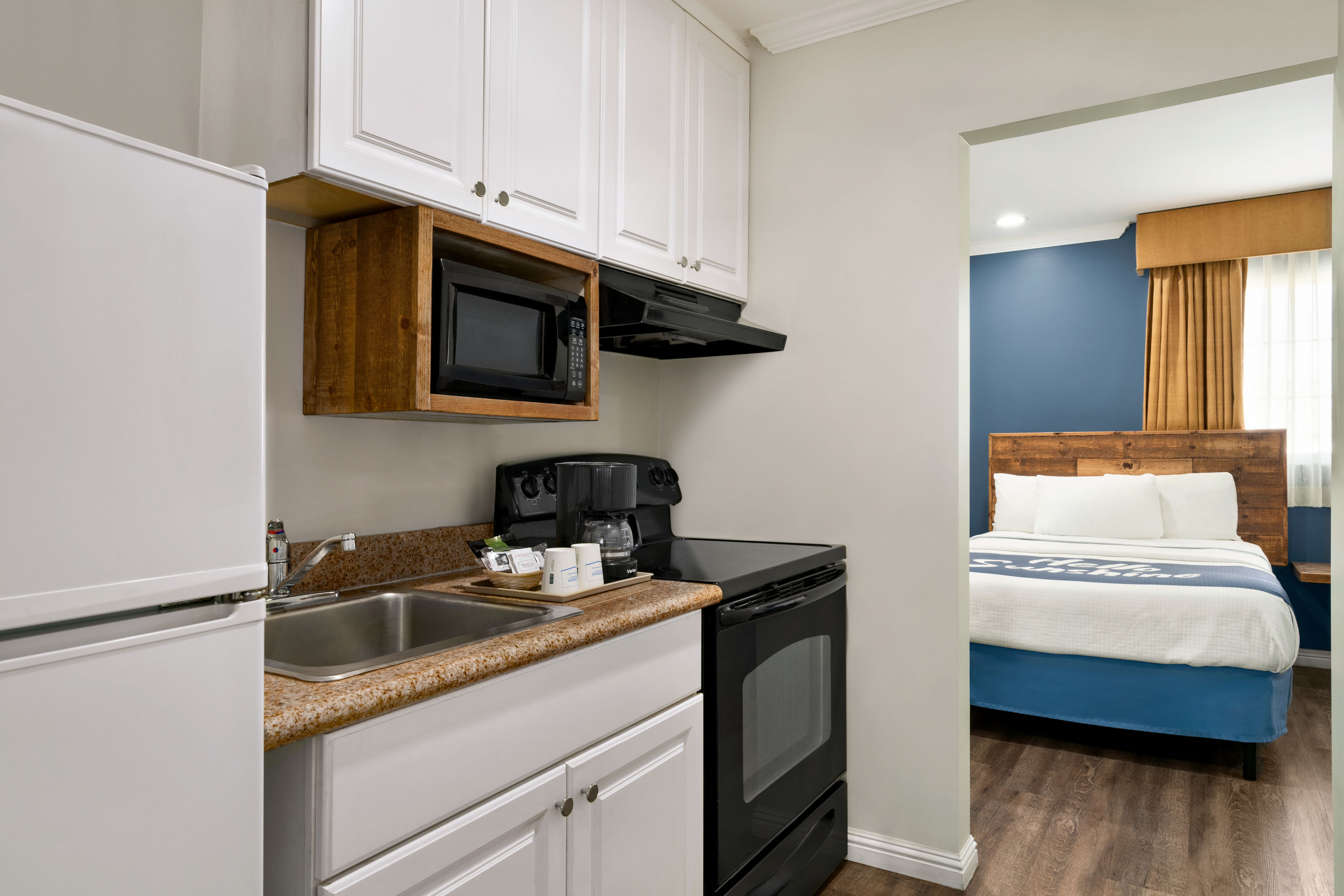 Days Inn & Suites by Wyndham San Diego SDSU | La Mesa, CA ...