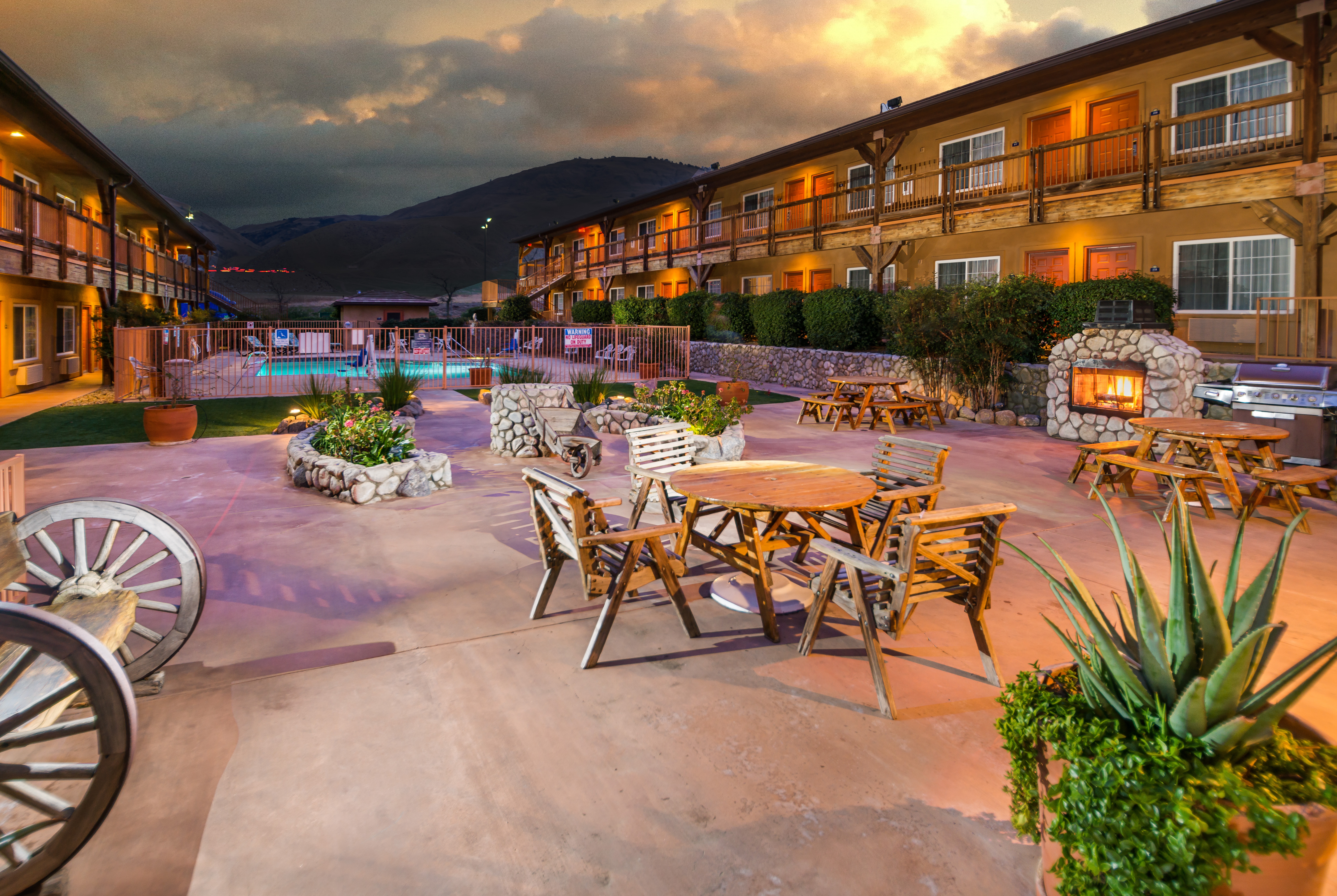 Days Inn Wyndham Lebec Lebec  Hotels