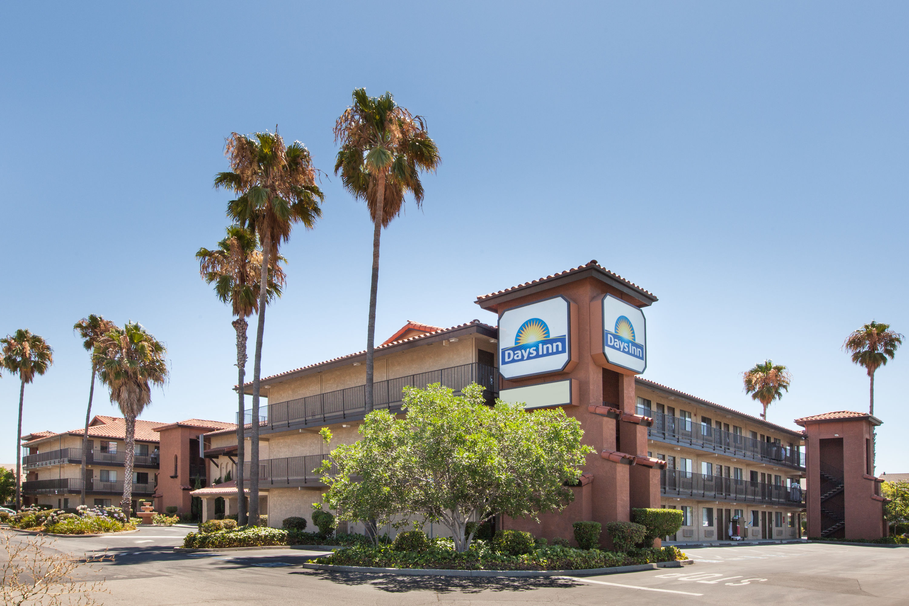 Days Inn by Wyndham San Jose Airport Milpitas, CA Hotels