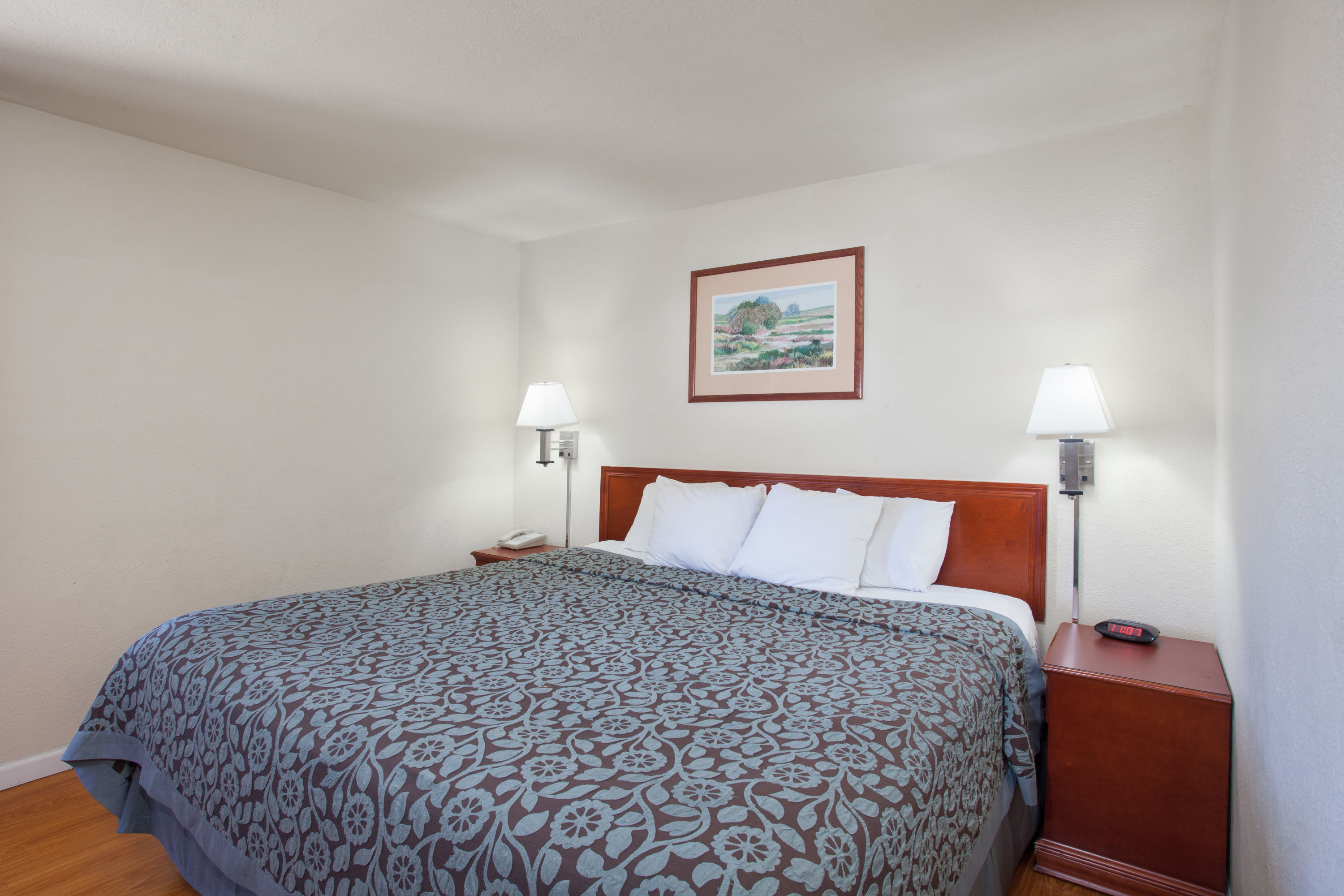 Days Inn by Wyndham Orange Anaheim suite in Orange, California