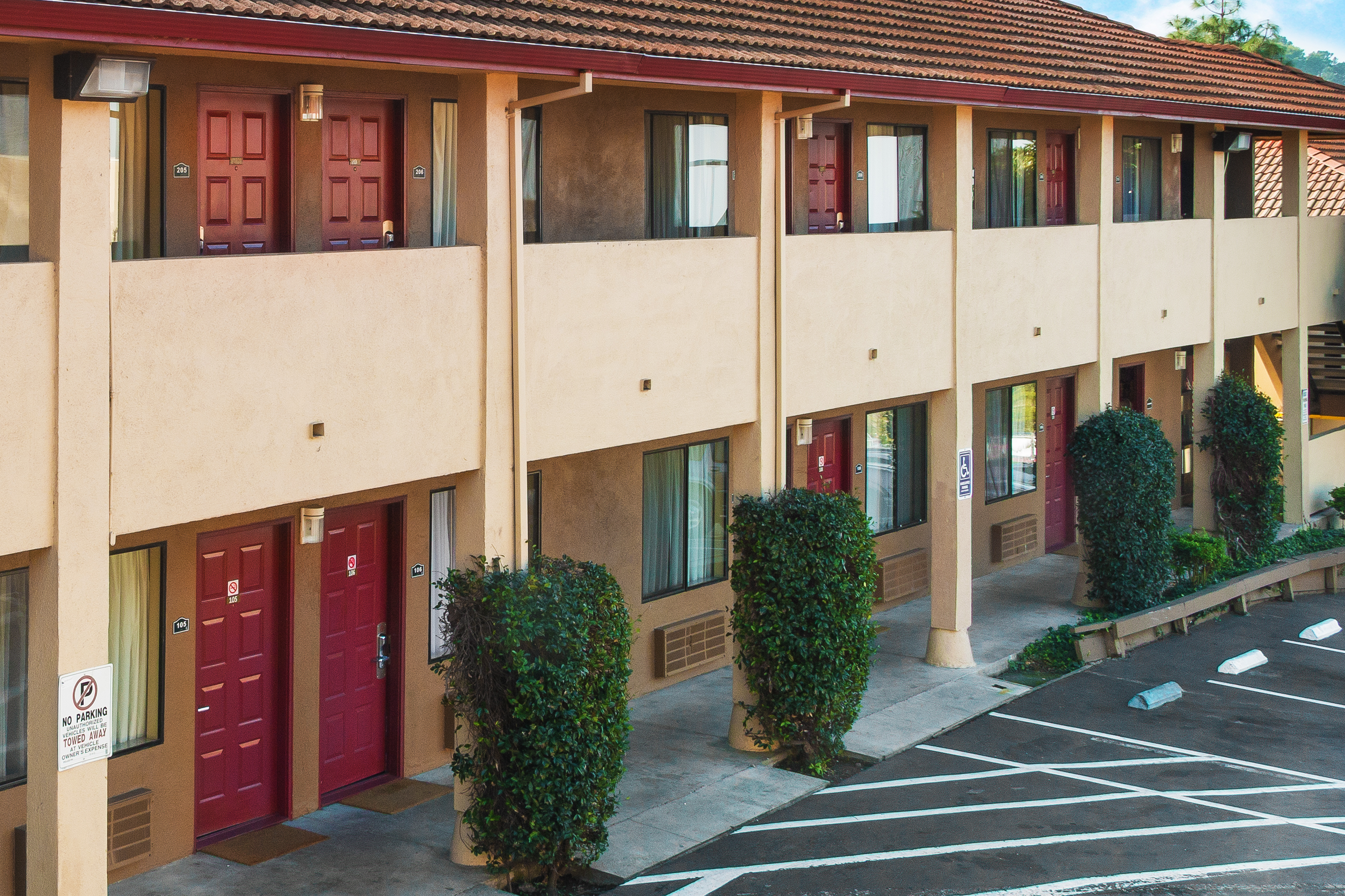 Days Inn By Wyndham Pinole Berkeley Pinole Ca Hotels