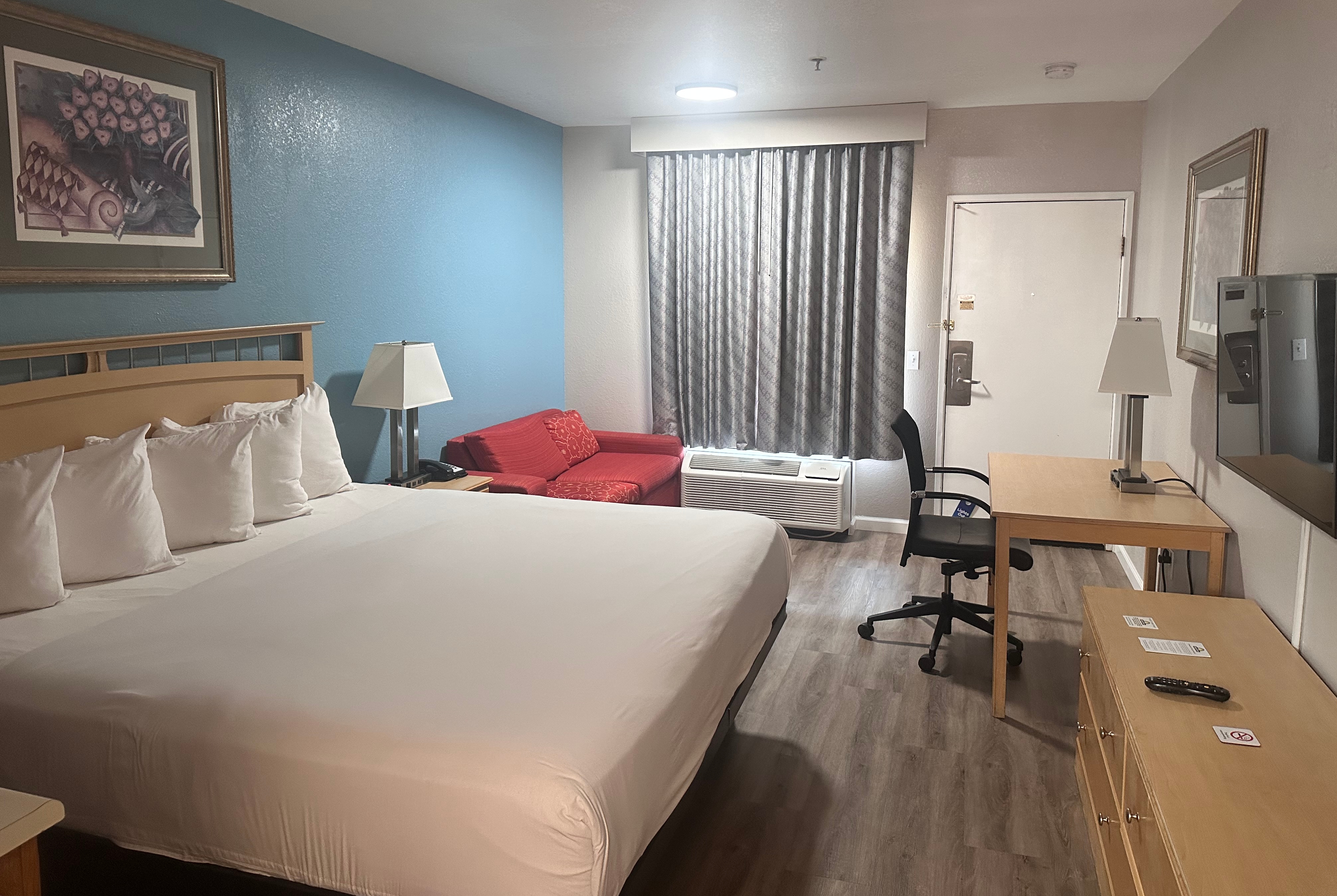 Guest room at the Days Inn by Wyndham Rocklin/Sacramento in Rocklin, California