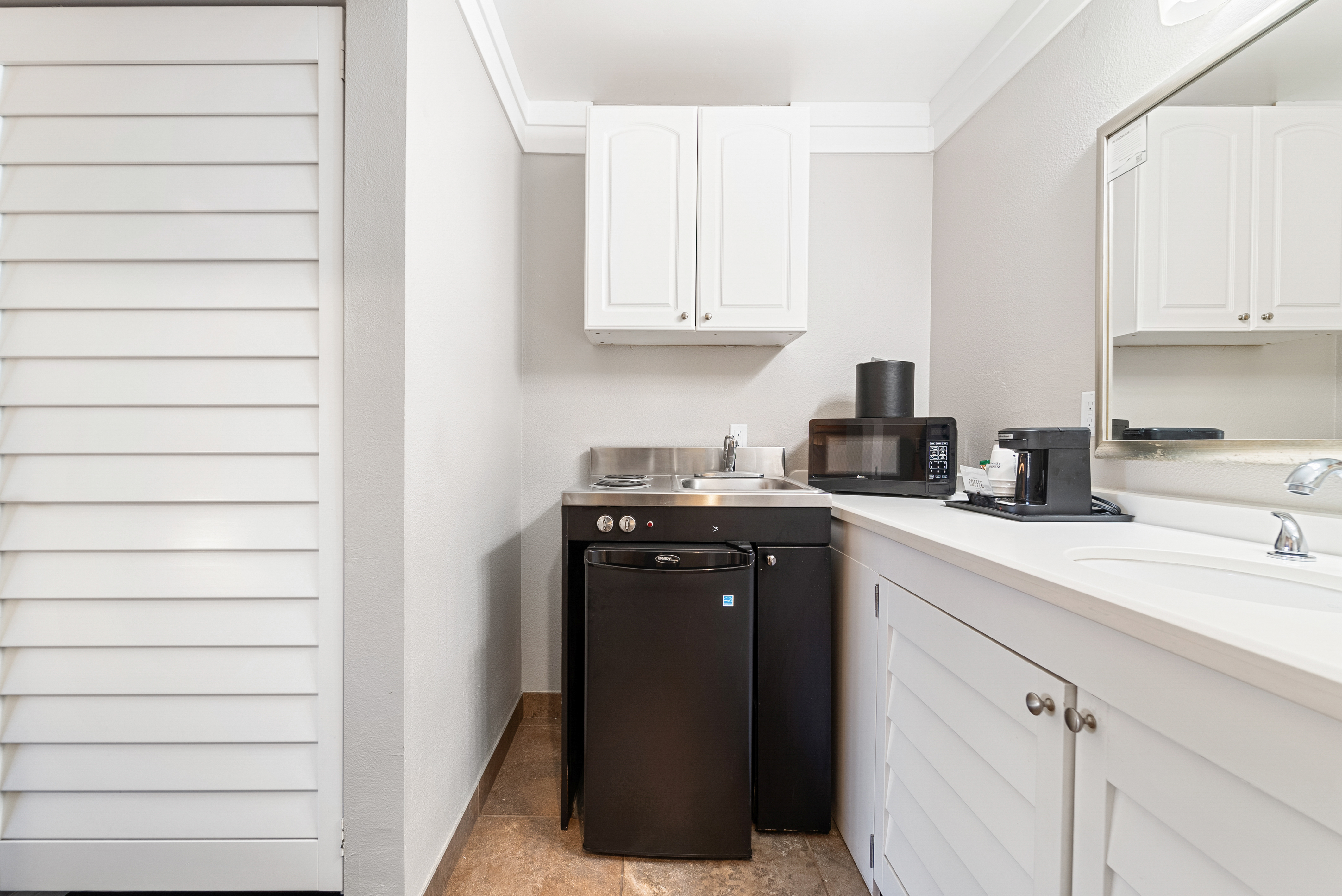 Guest room at the Days Inn by Wyndham San Diego Hotel Circle in San Diego, California