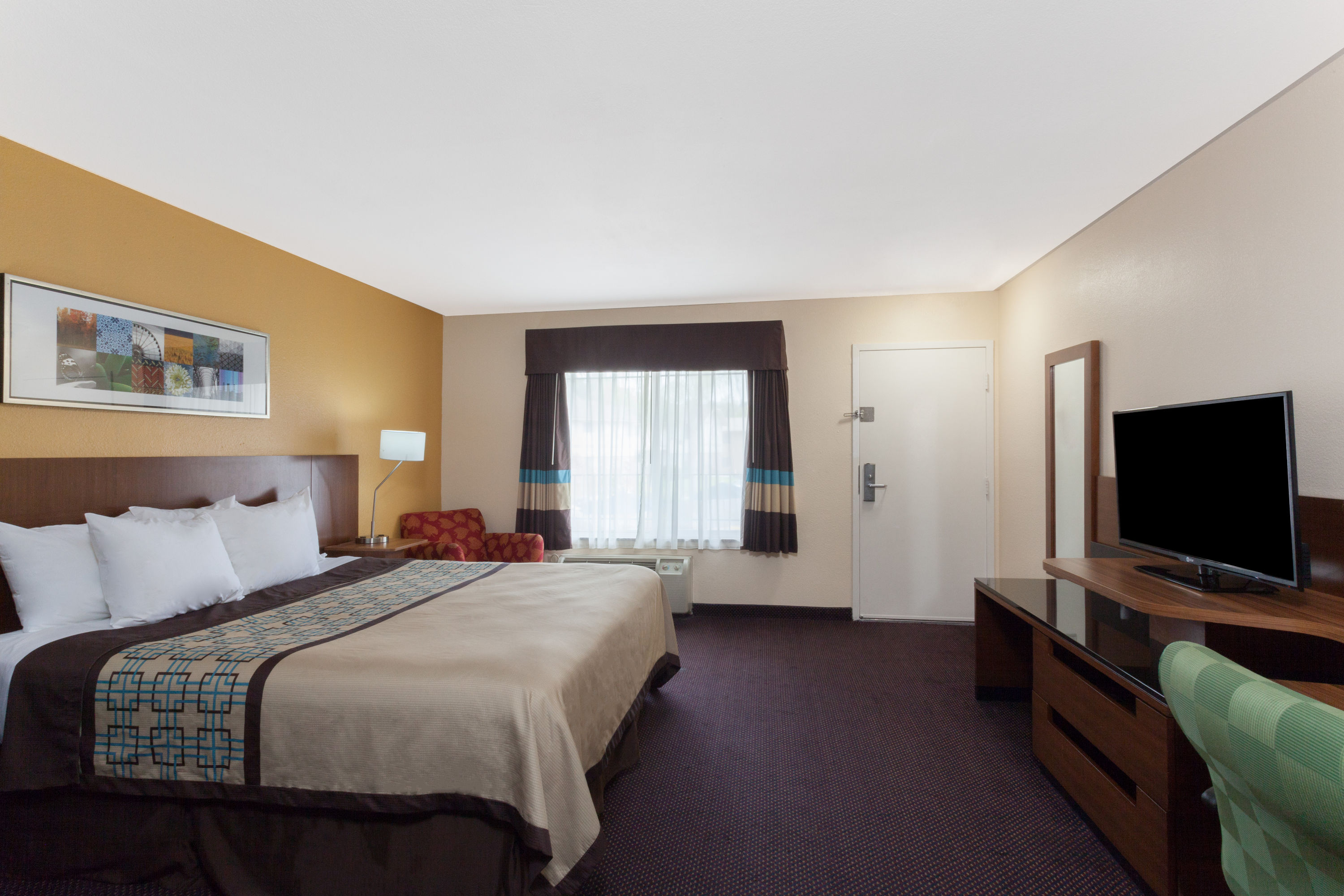 Days Inn by Wyndham Mission Valley/SDSU suite in San Diego, California