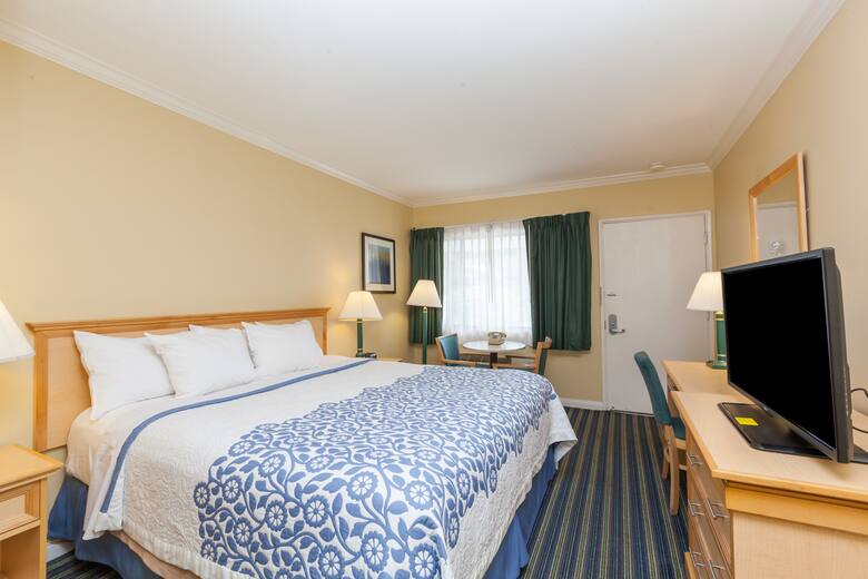 Guest room at the Days Inn Santa Barbara in Santa Barbara, California