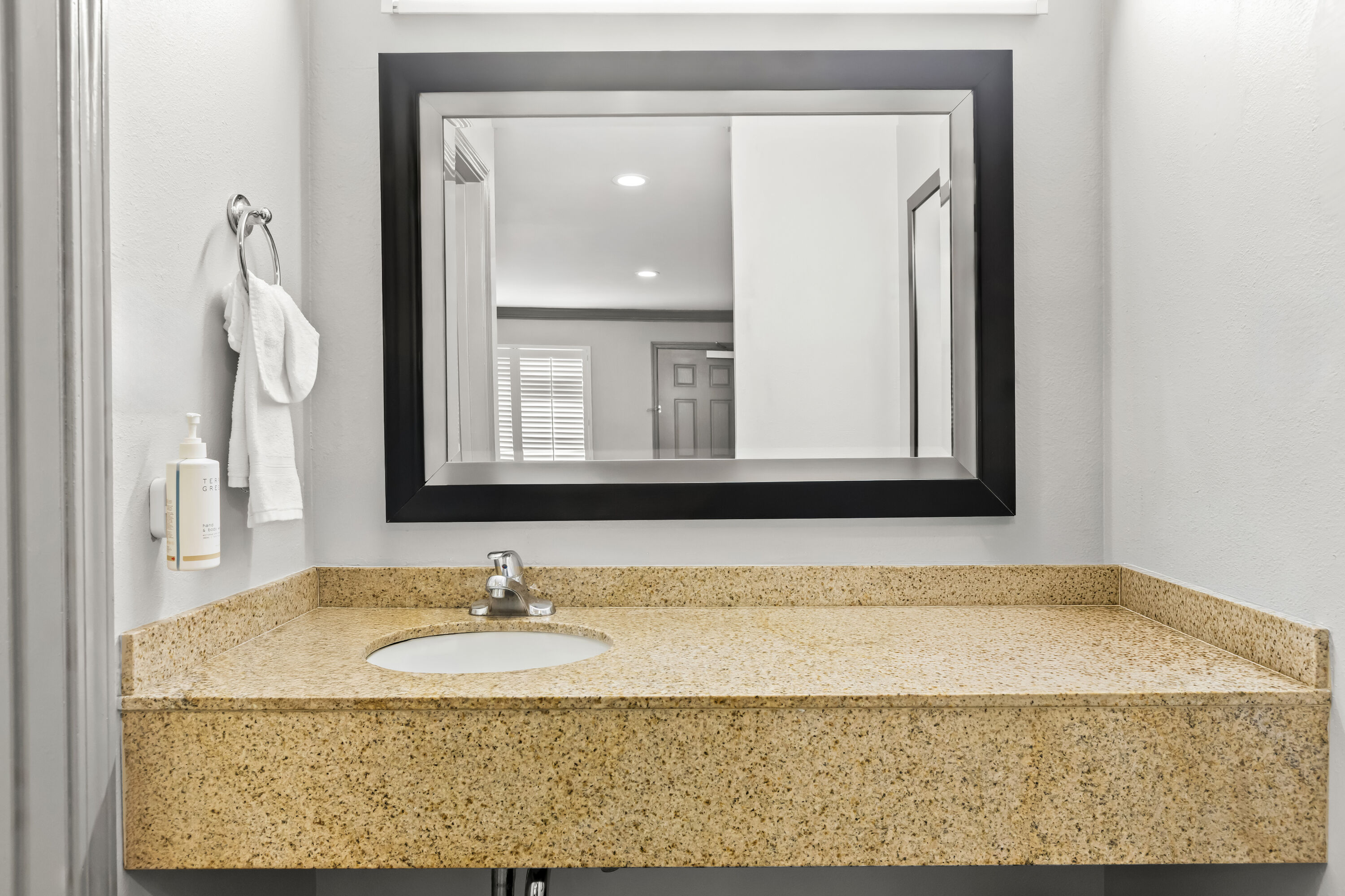 Guest room bath at the Days Inn by Wyndham San Francisco S/Oyster Point Airport in South San Francisco, California