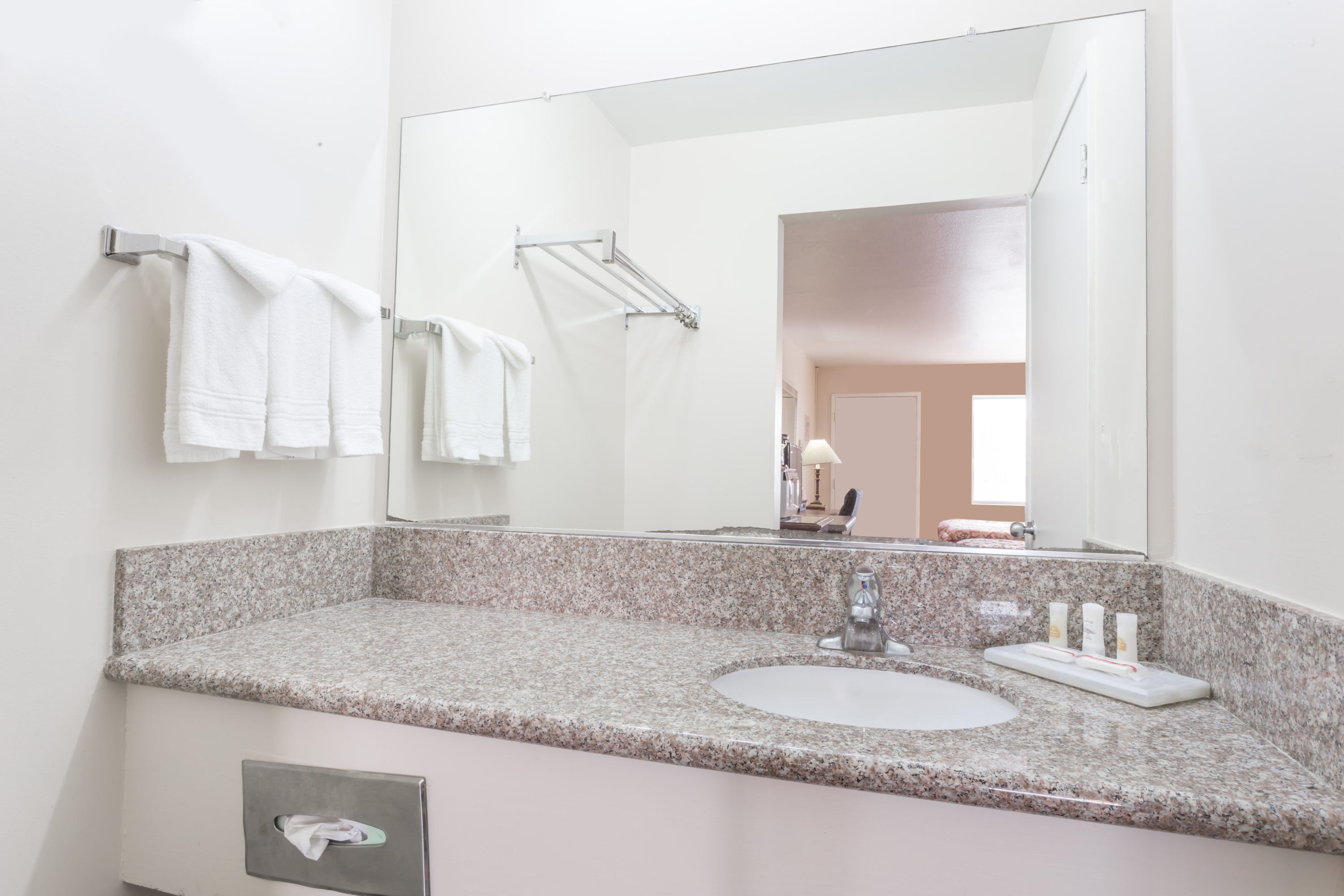 Guest room at the Days Inn by Wyndham Westley in Westley, California