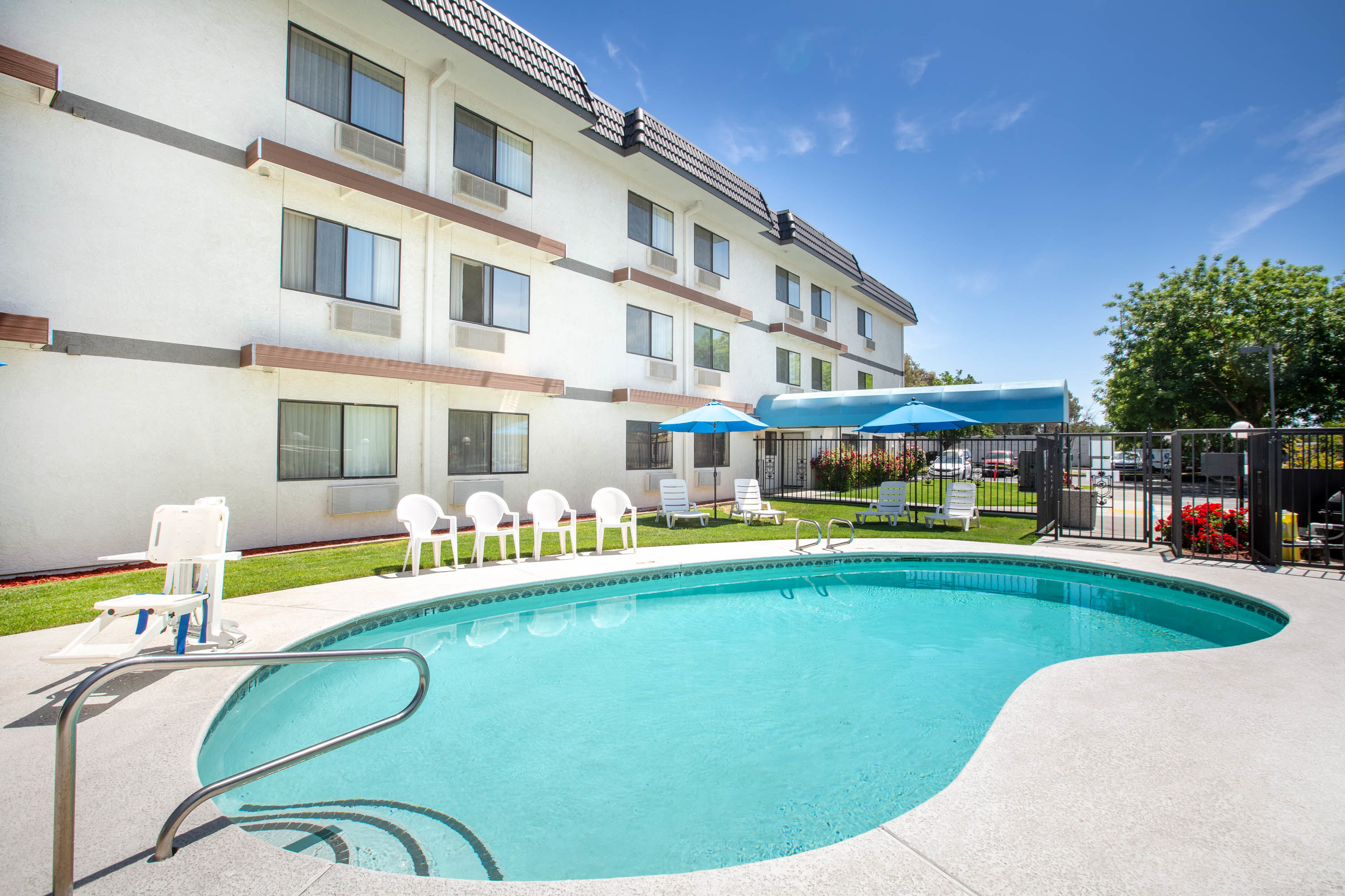 Days Inn By Wyndham Woodland Woodland Ca Hotels