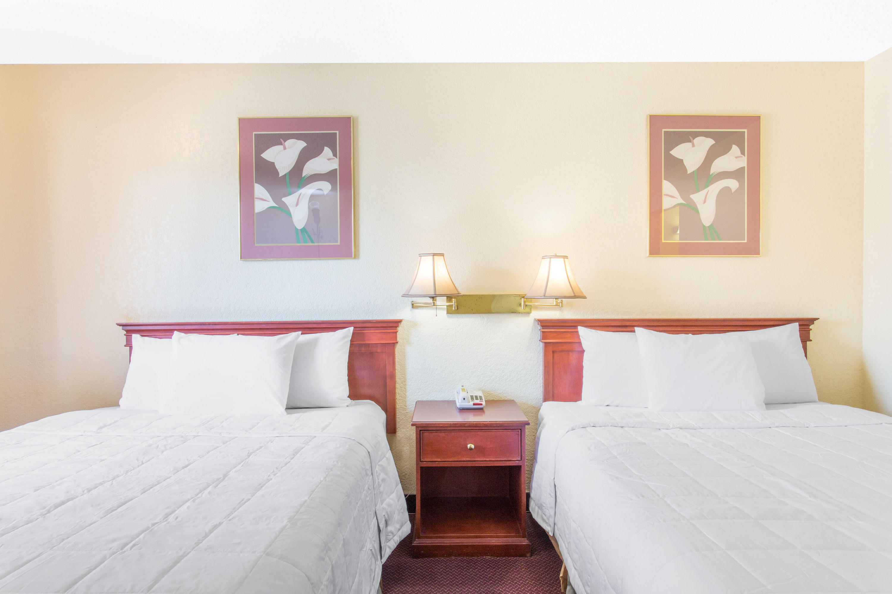 Days Inn by Wyndham Yuba City Yuba City, CA Hotels