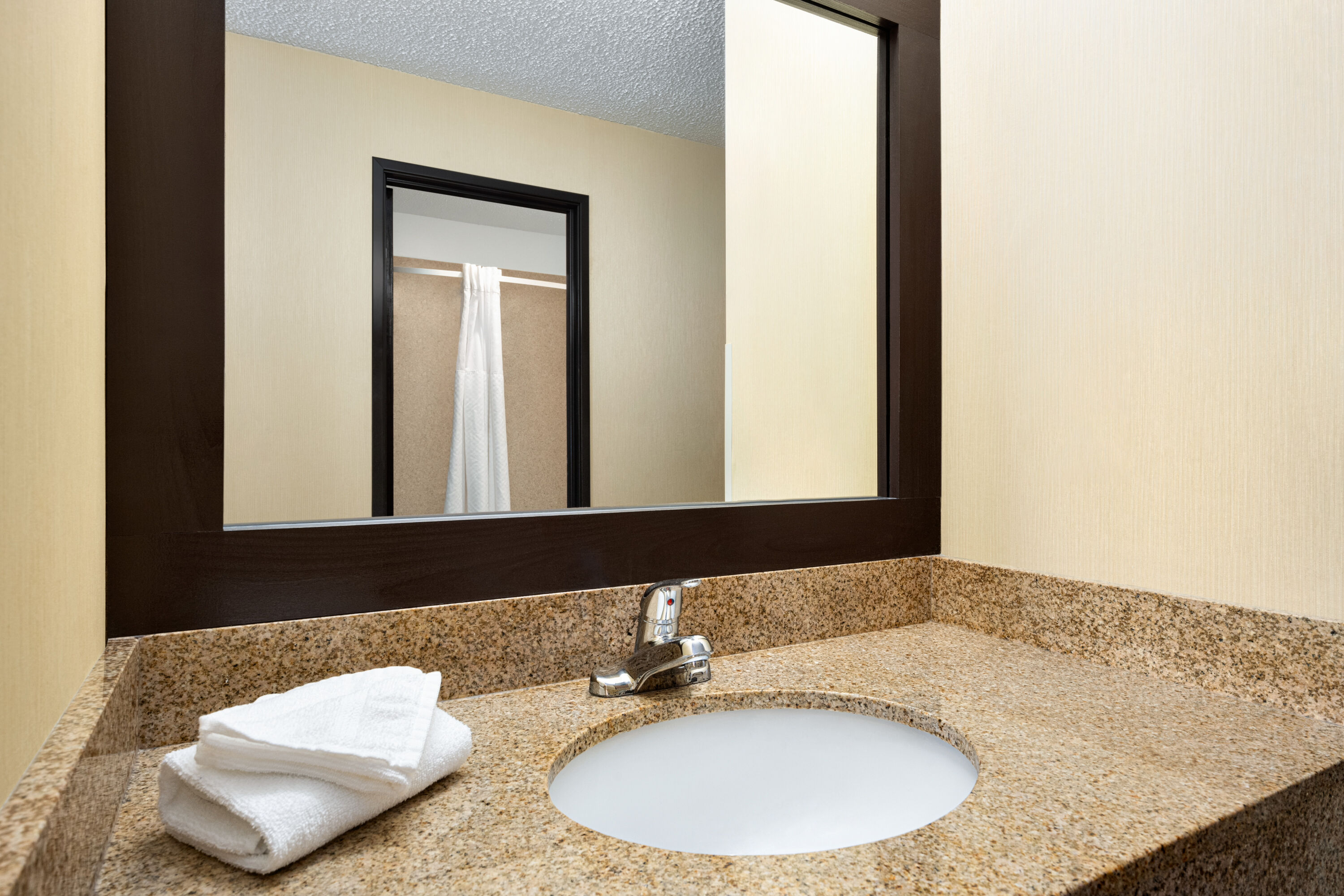 Guest room bath at the Days Inn by Wyndham Carbondale in Carbondale, Colorado