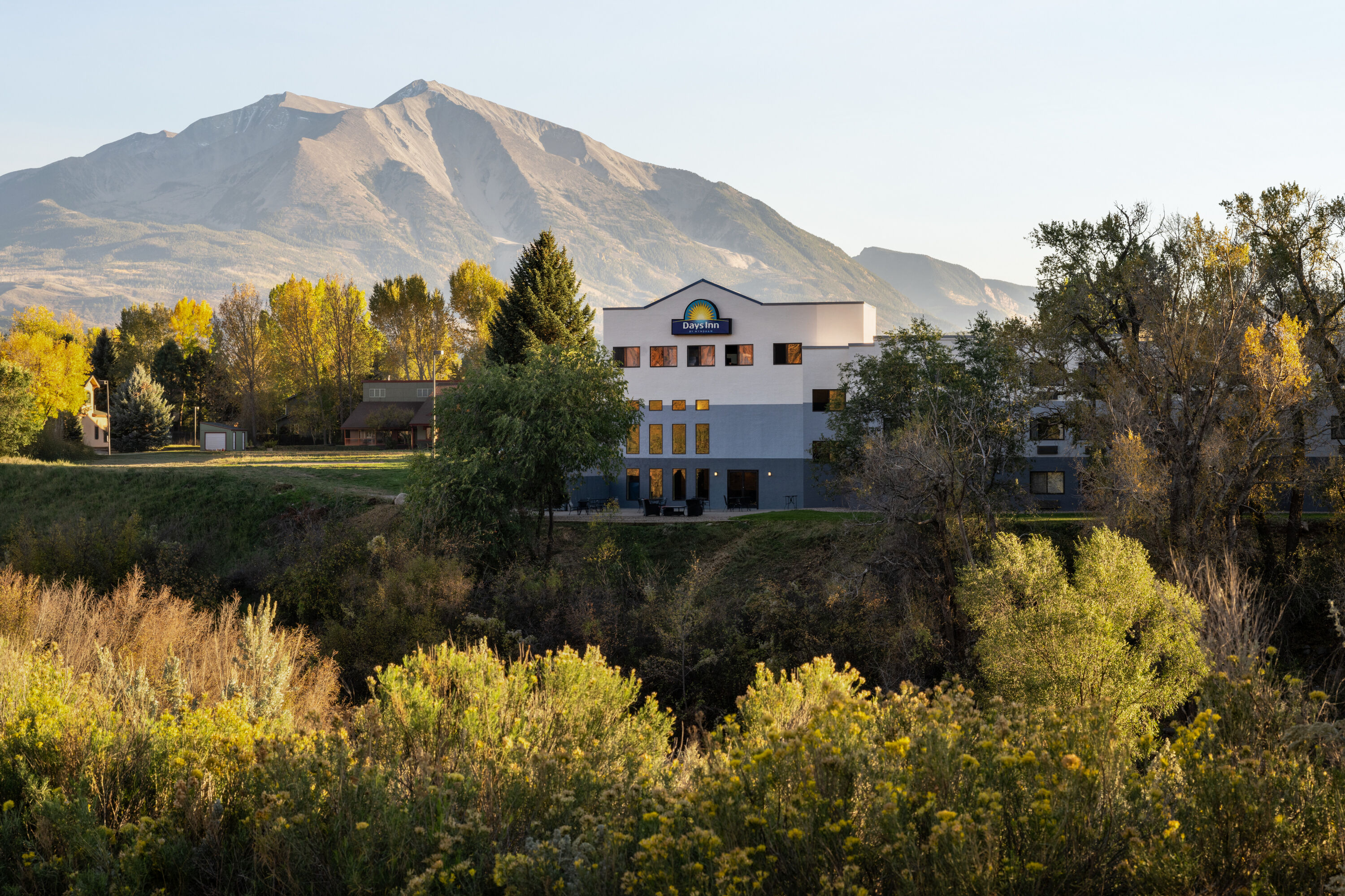 Exterior of Days Inn by Wyndham Carbondale hotel in Carbondale, Colorado