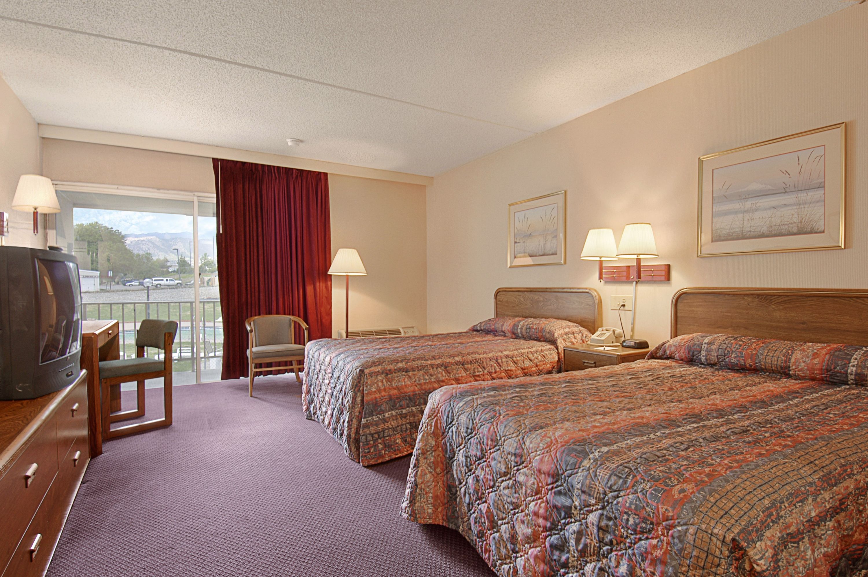 Days Inn by Wyndham Colorado Springs - hotel rooms
