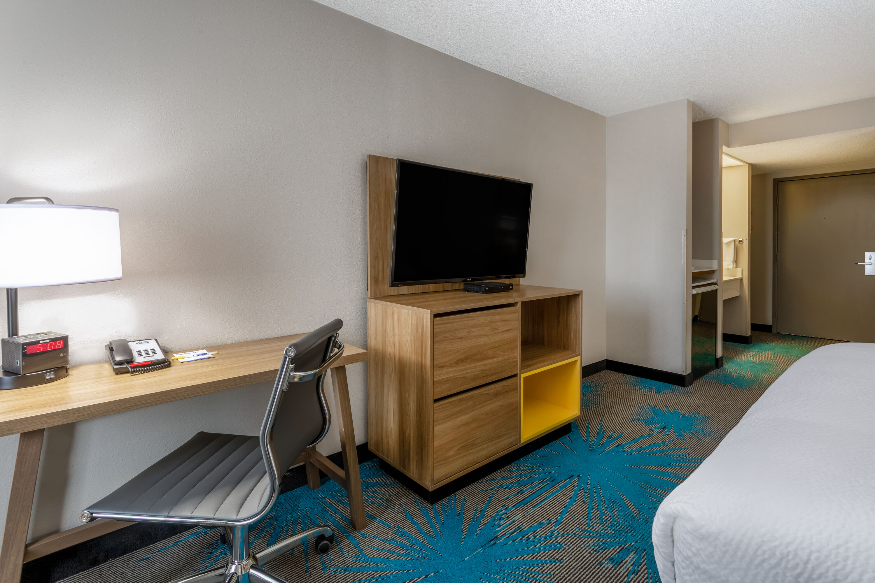 Days Inn & Suites By Wyndham Denver International Airport Days Inn & Suites by Wyndham Denver International Airport | Denver, CO