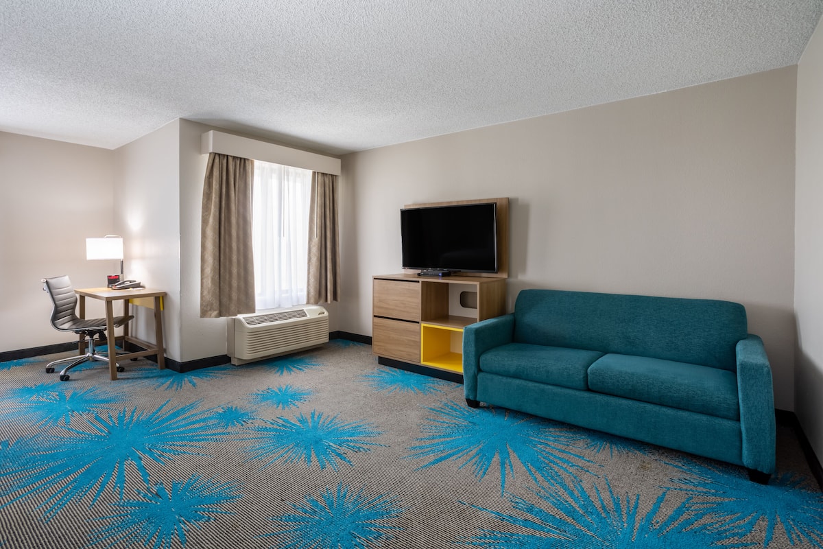 Days Inn And Suites By Wyndham Denver International Airport Days Inn & Suites by Wyndham Denver International Airport | Denver, CO