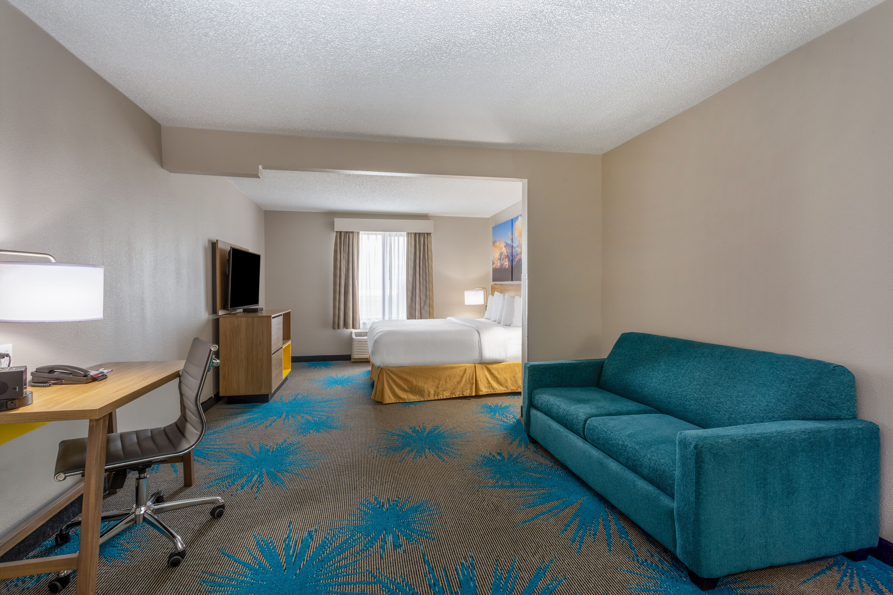 Days Inn & Suites by Wyndham Denver International Airport suite in Denver, Colorado