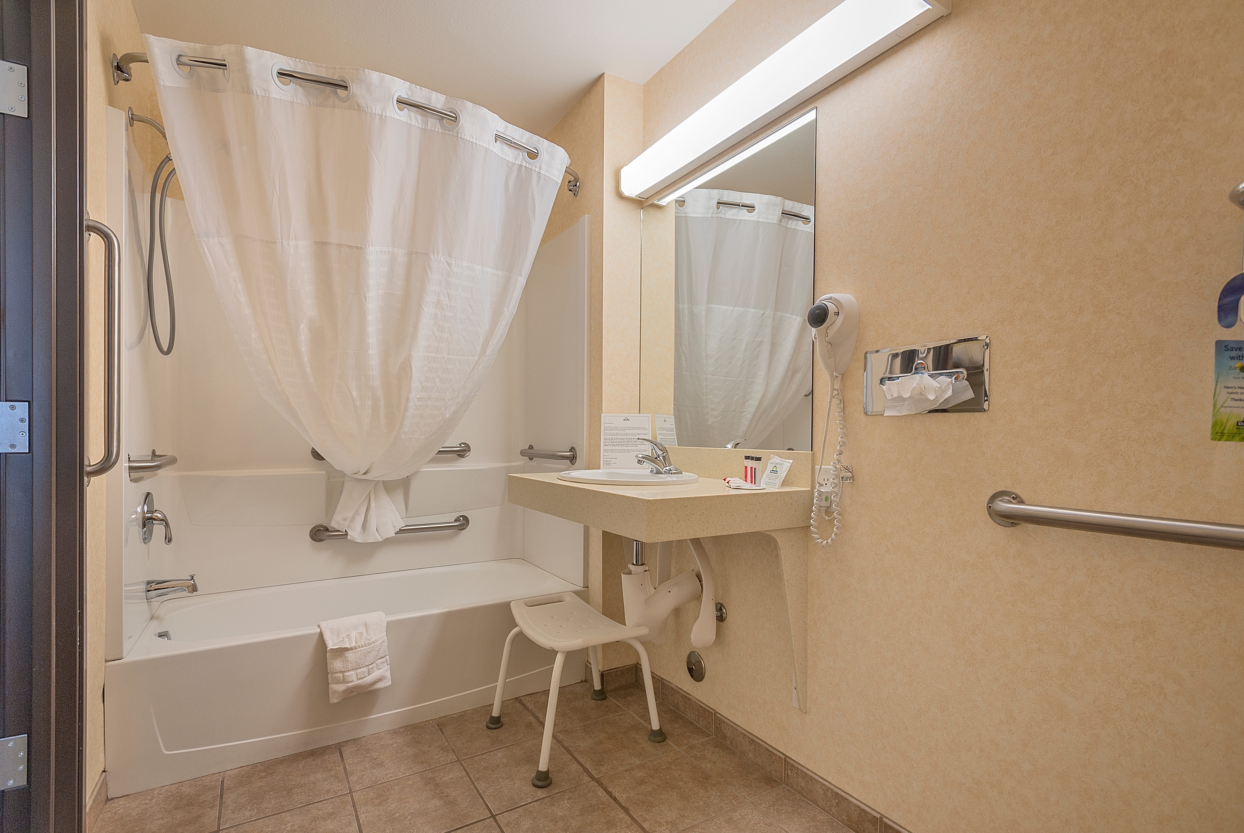 Guest room bath at the Days Inn by Wyndham Manitou Springs in Manitou Springs, Colorado
