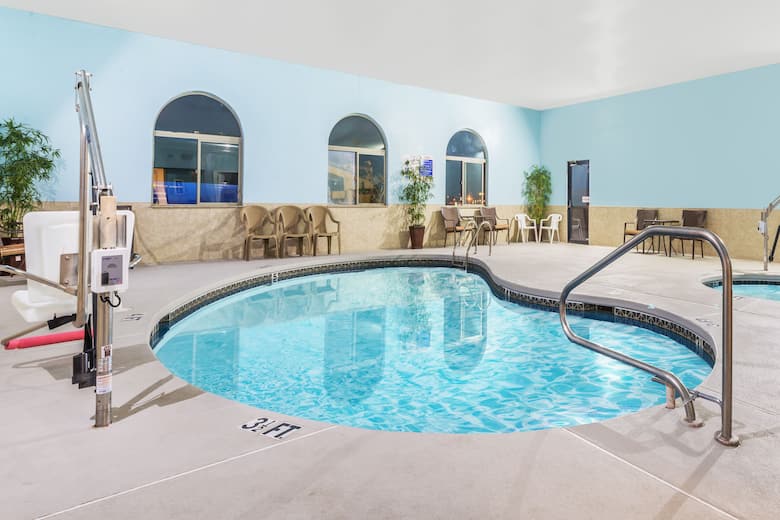 Days Inn Pueblo Hotels Co 81008 Pool At The Days Inn Pueblo In Colorado