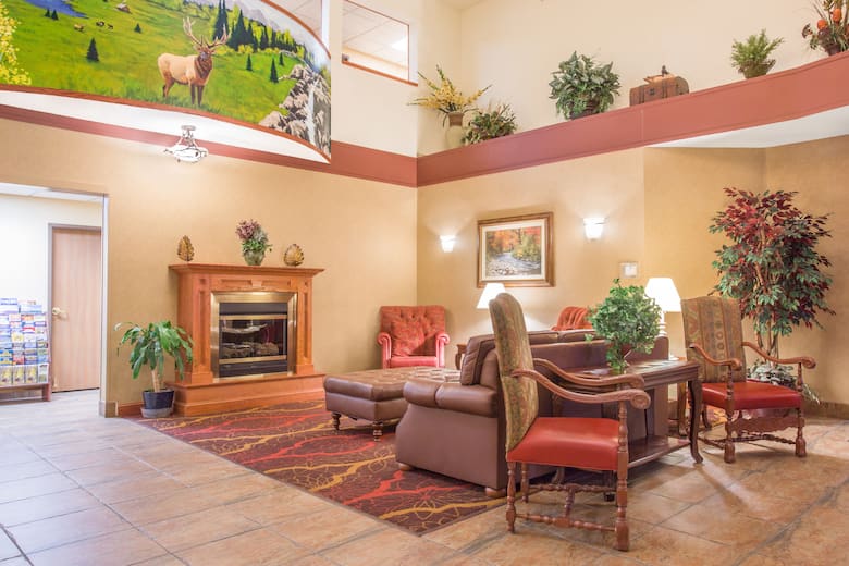 Days Inn Wellington Fort Collins Area Hotels Co 80545 Days Inn Wellington Fort Collins Area Hotel Lobby In Colorado