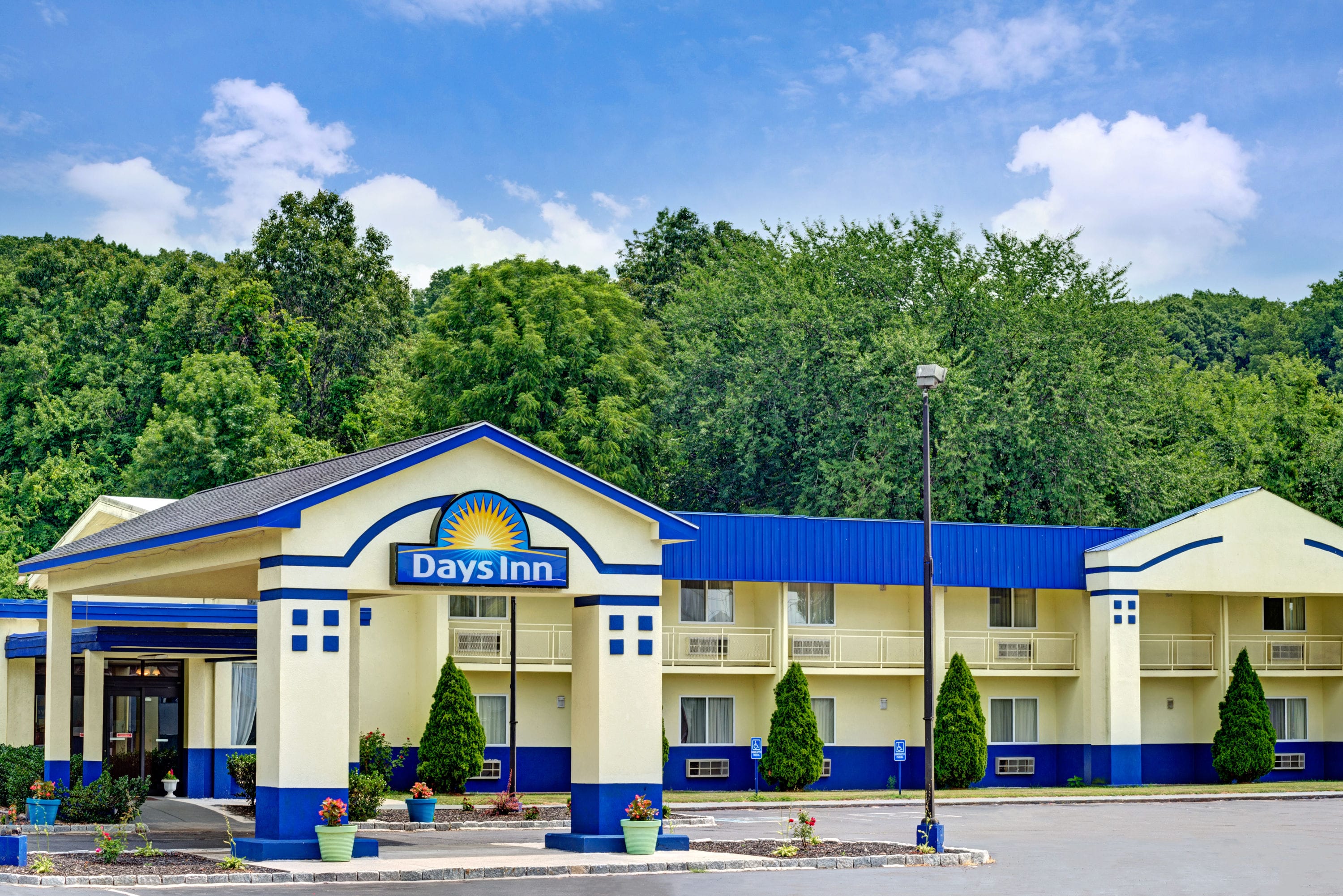 Days Inn By Wyndham Southington Ct Hotels