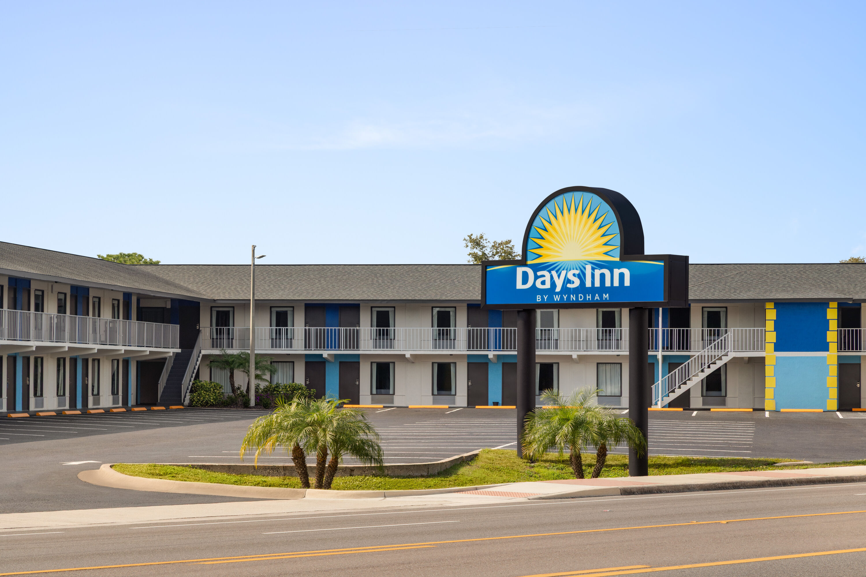 Exterior of Days Inn by Wyndham Apopka/Orlando hotel in APOPKA, Florida