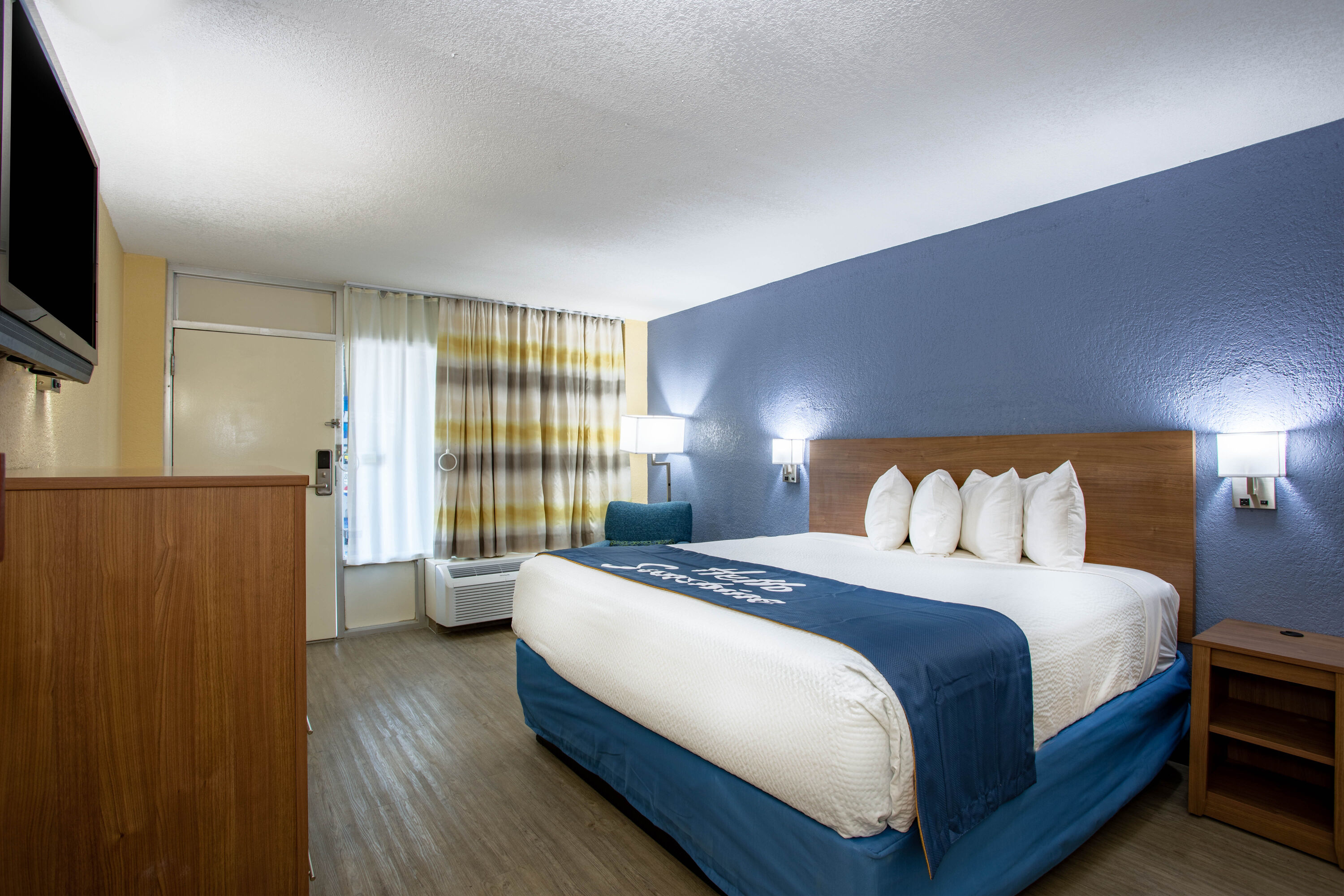 Guest room at the Days Inn by Wyndham Apopka/Orlando in APOPKA, Florida