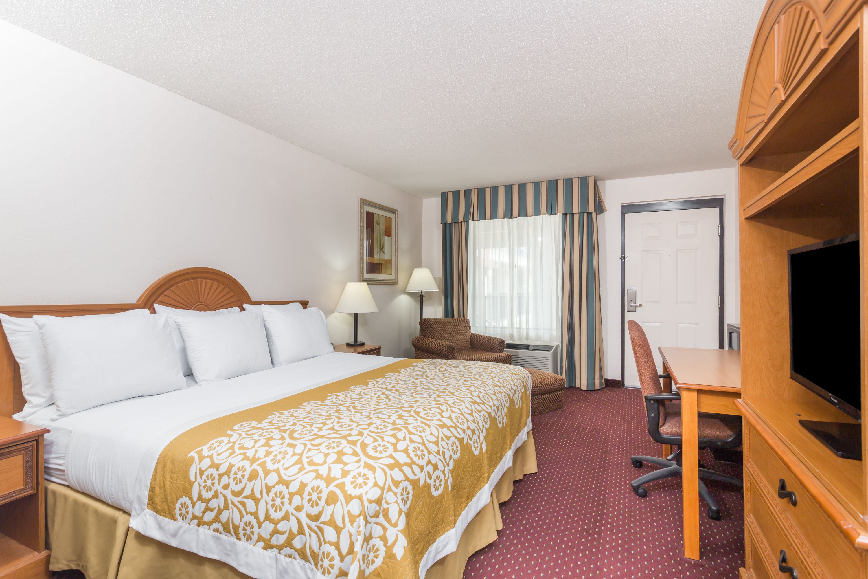 Days Inn By Wyndham Chiefland Chiefland Fl Hotels