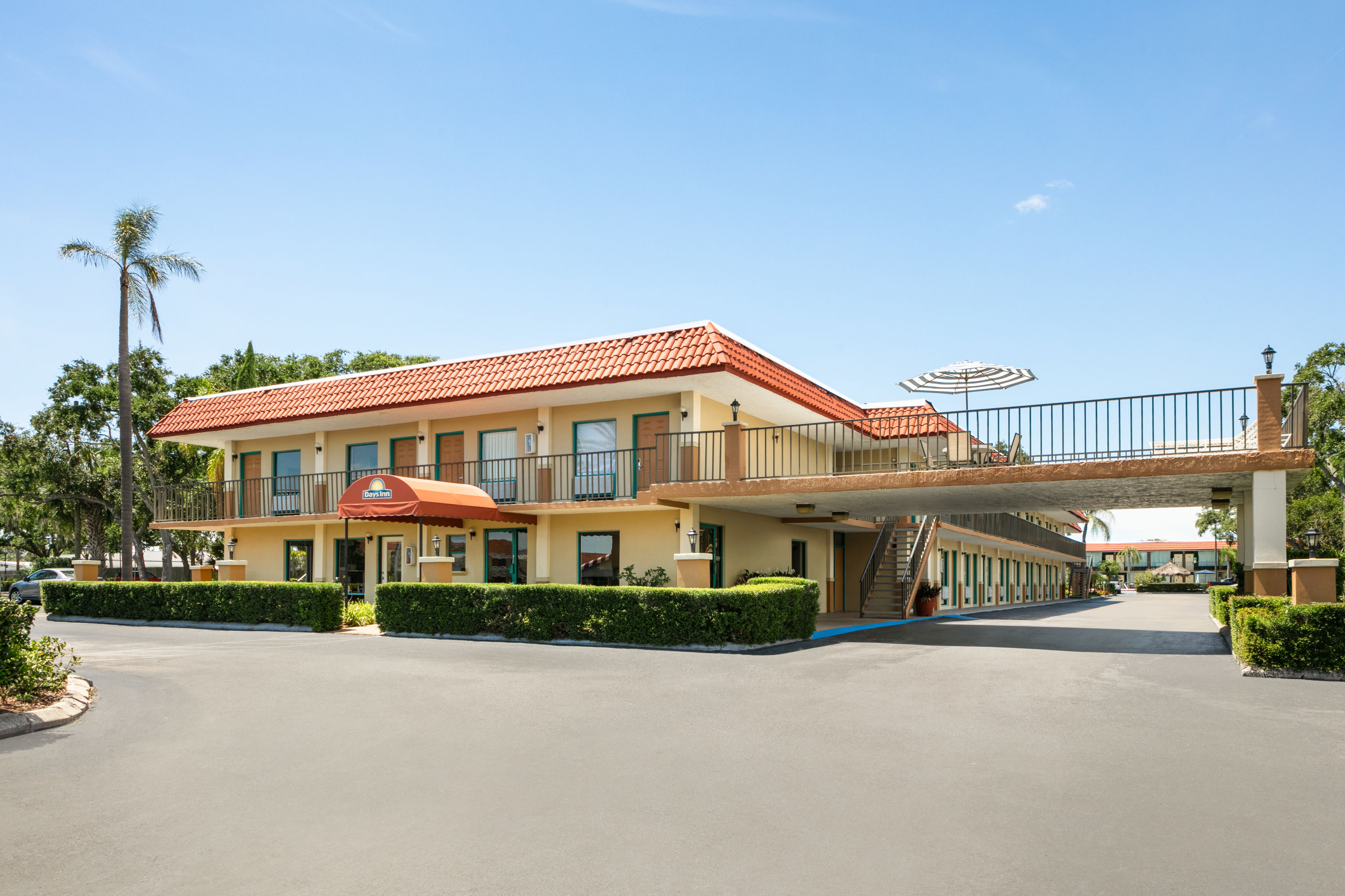 Days Inn by Wyndham Clearwater/Gulf to Bay | Clearwater, FL Hoteles