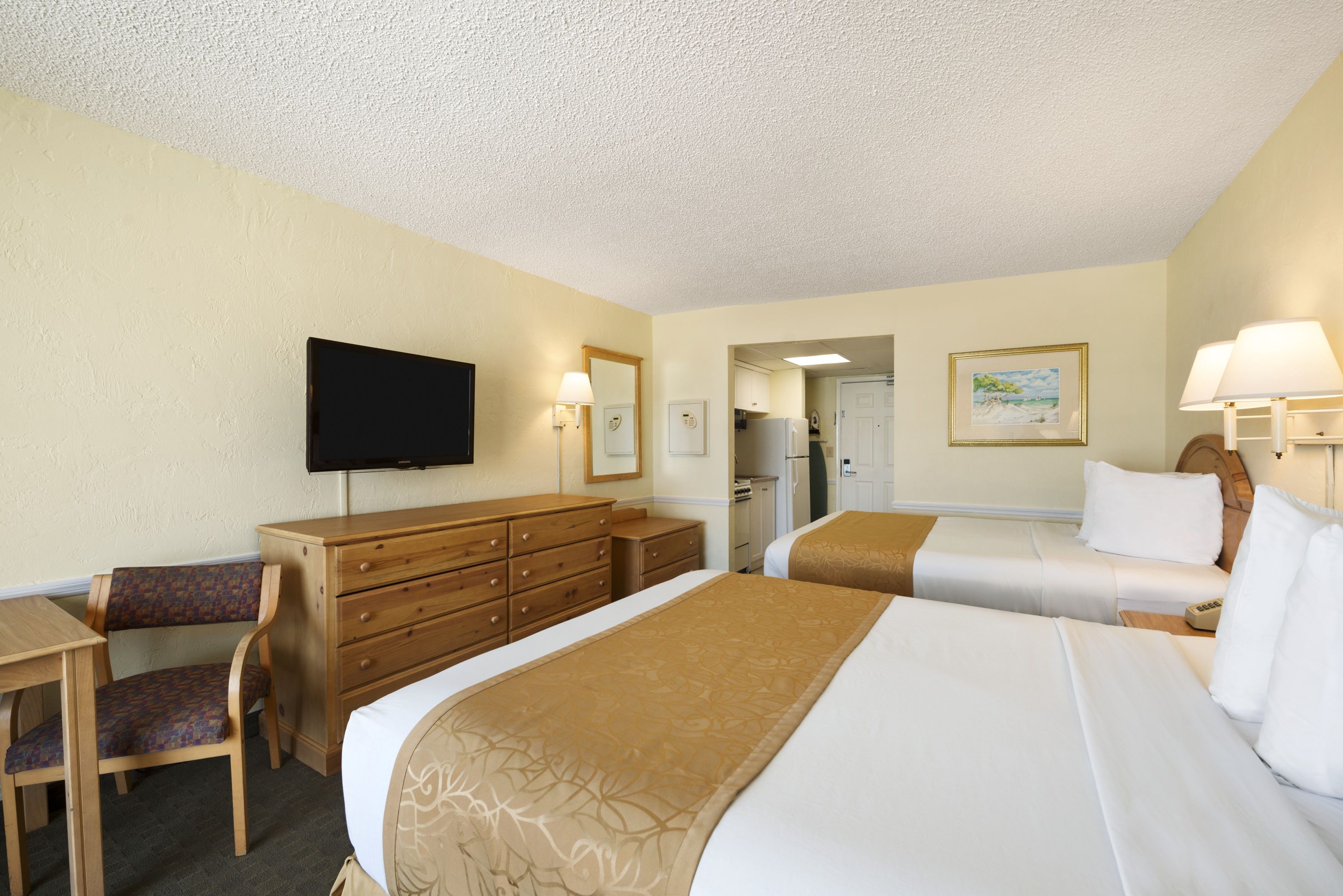 Days Inn By Wyndham Daytona Oceanfront Daytona Beach Fl