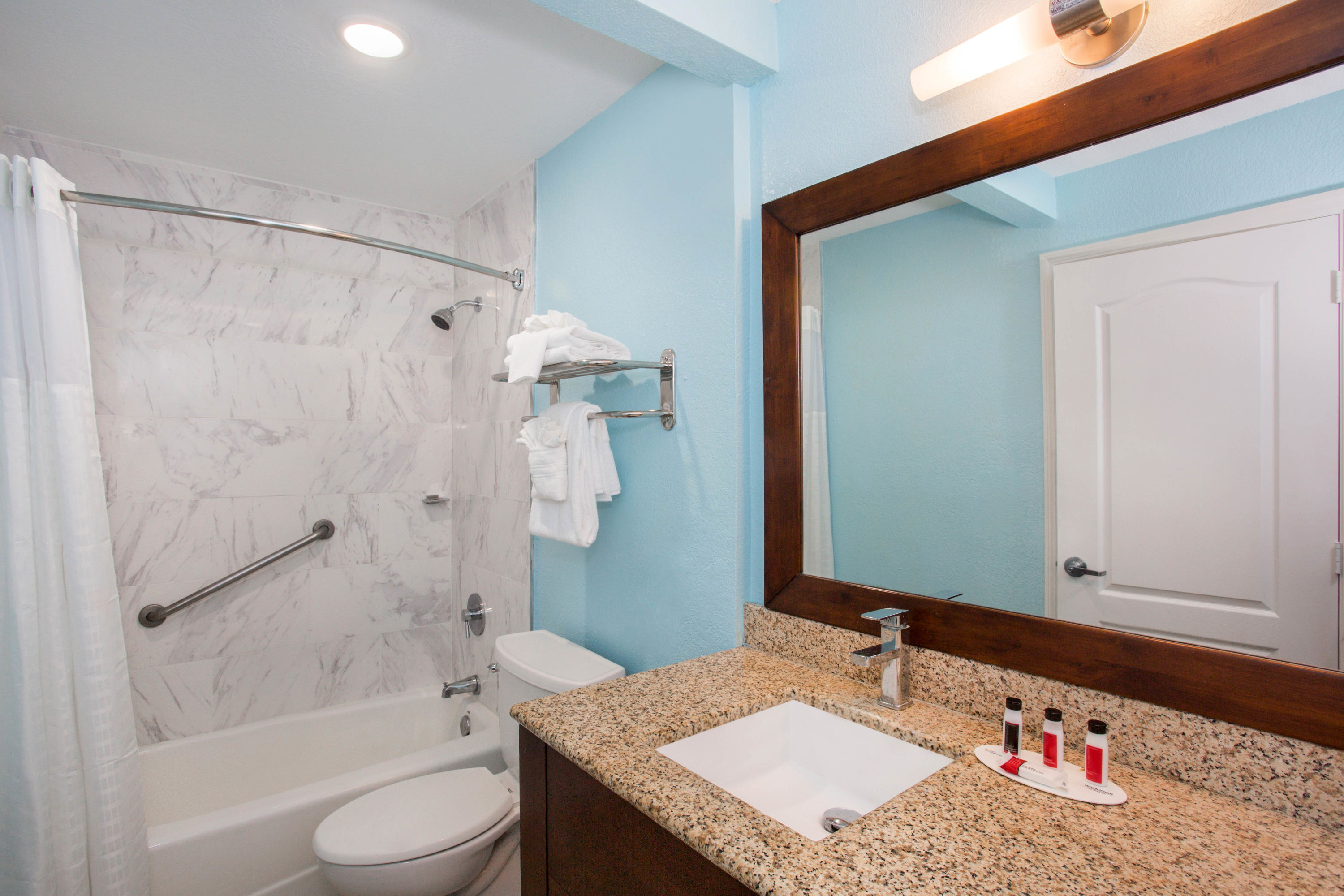 Guest room bath at the Days Inn by Wyndham Florida City in Florida City, Florida