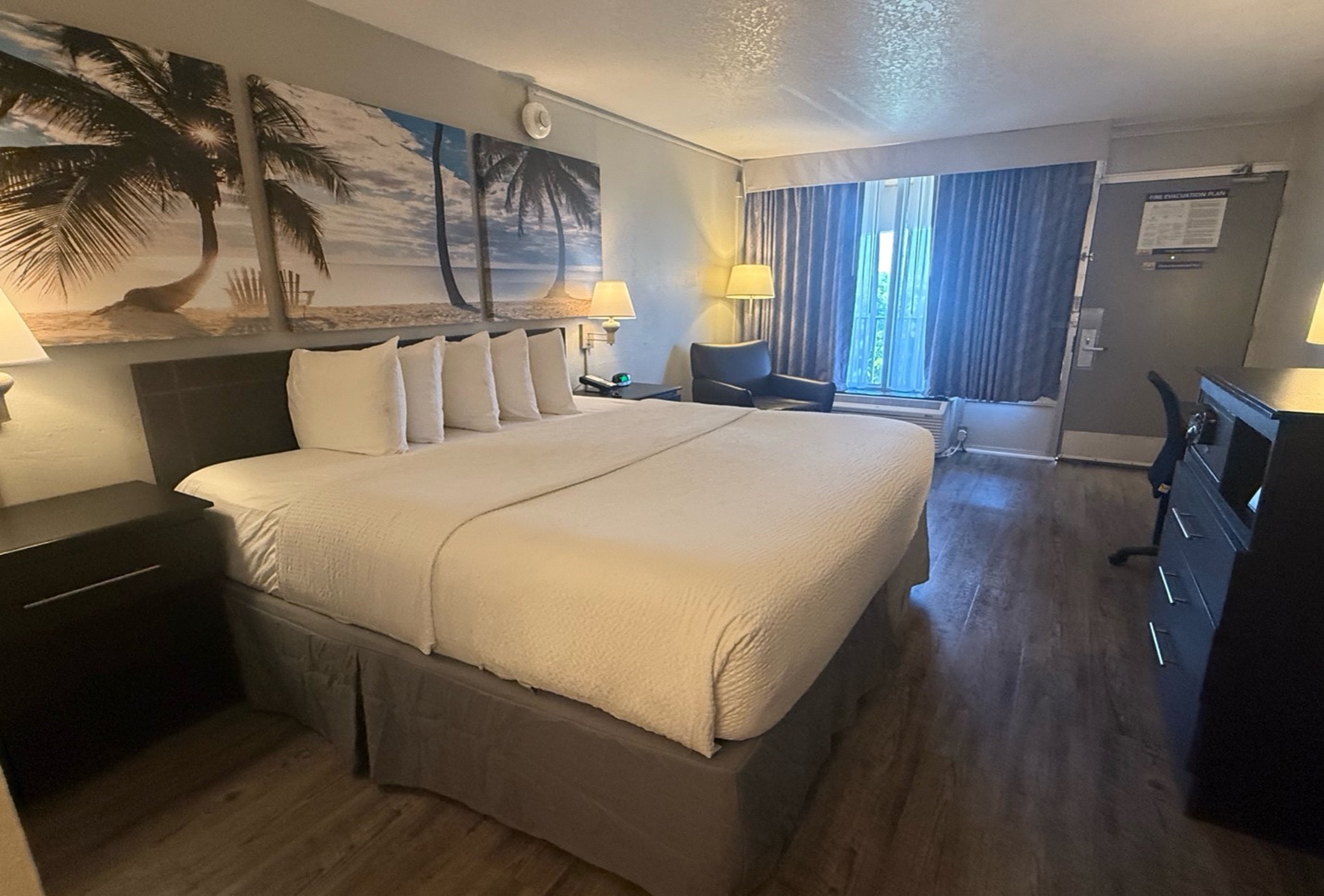 Guest room at the Days Inn by Wyndham Fort Lauderdale-Oakland Park Airport N in Fort Lauderdale, Florida