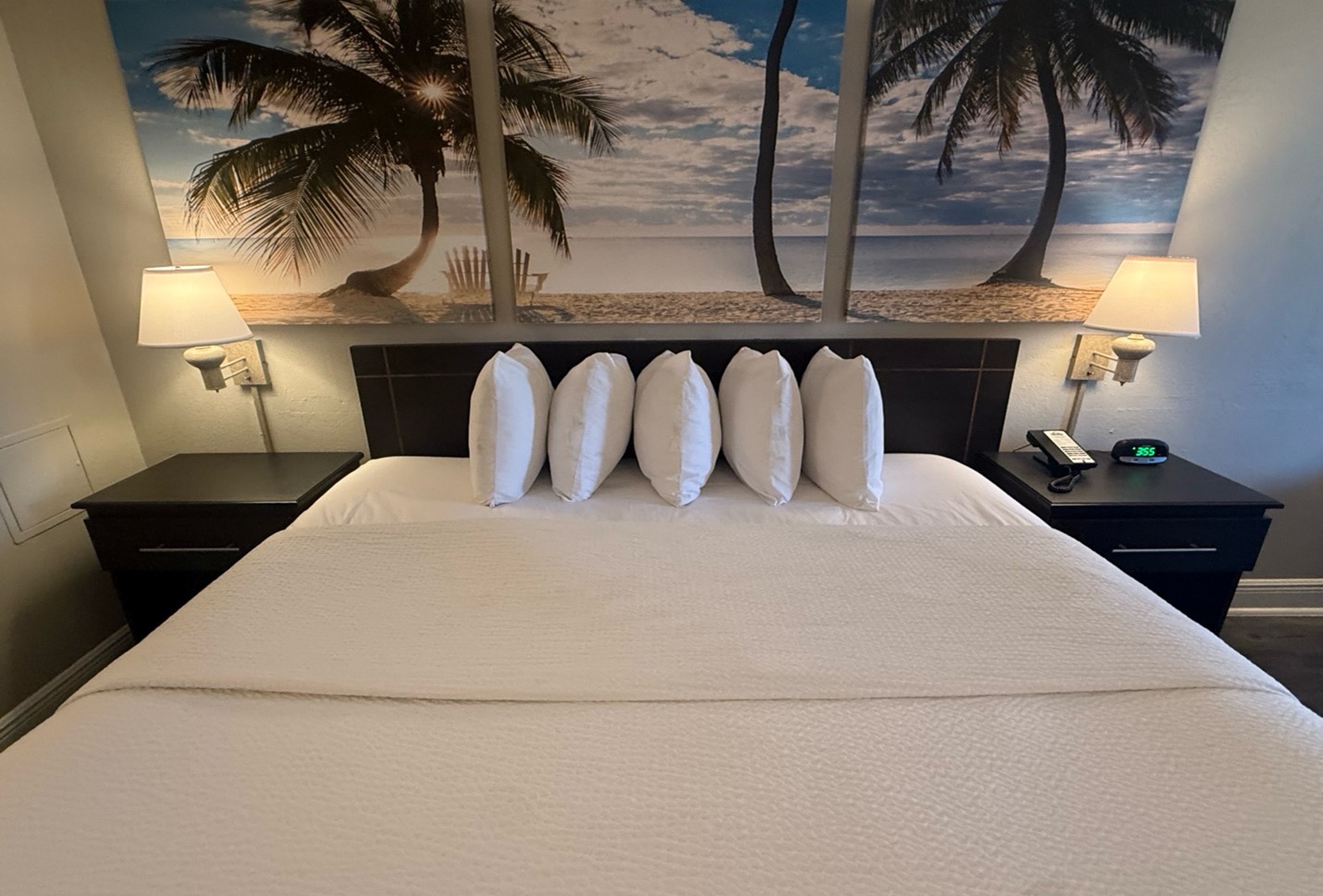 Guest room at the Days Inn by Wyndham Fort Lauderdale-Oakland Park Airport N in Fort Lauderdale, Florida