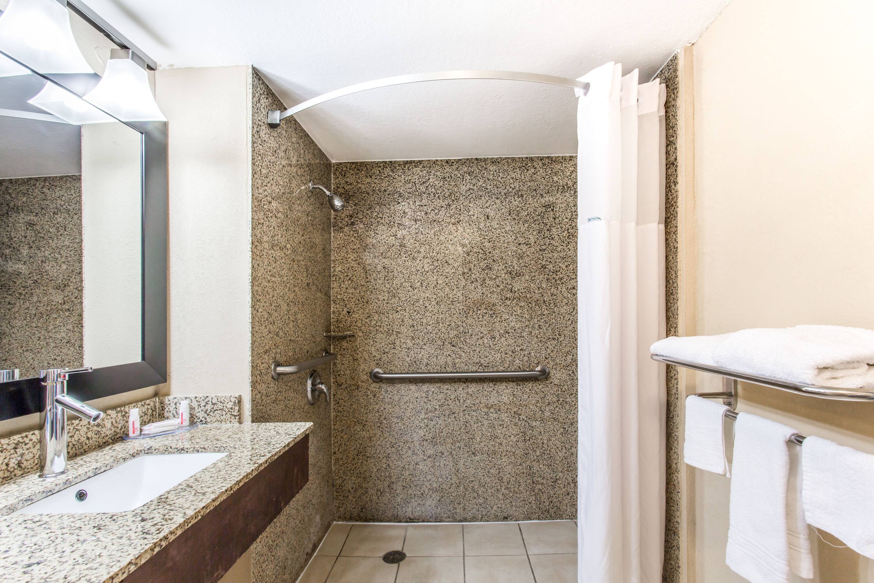 days inn by wyndham fort lauderdale airport cruise port