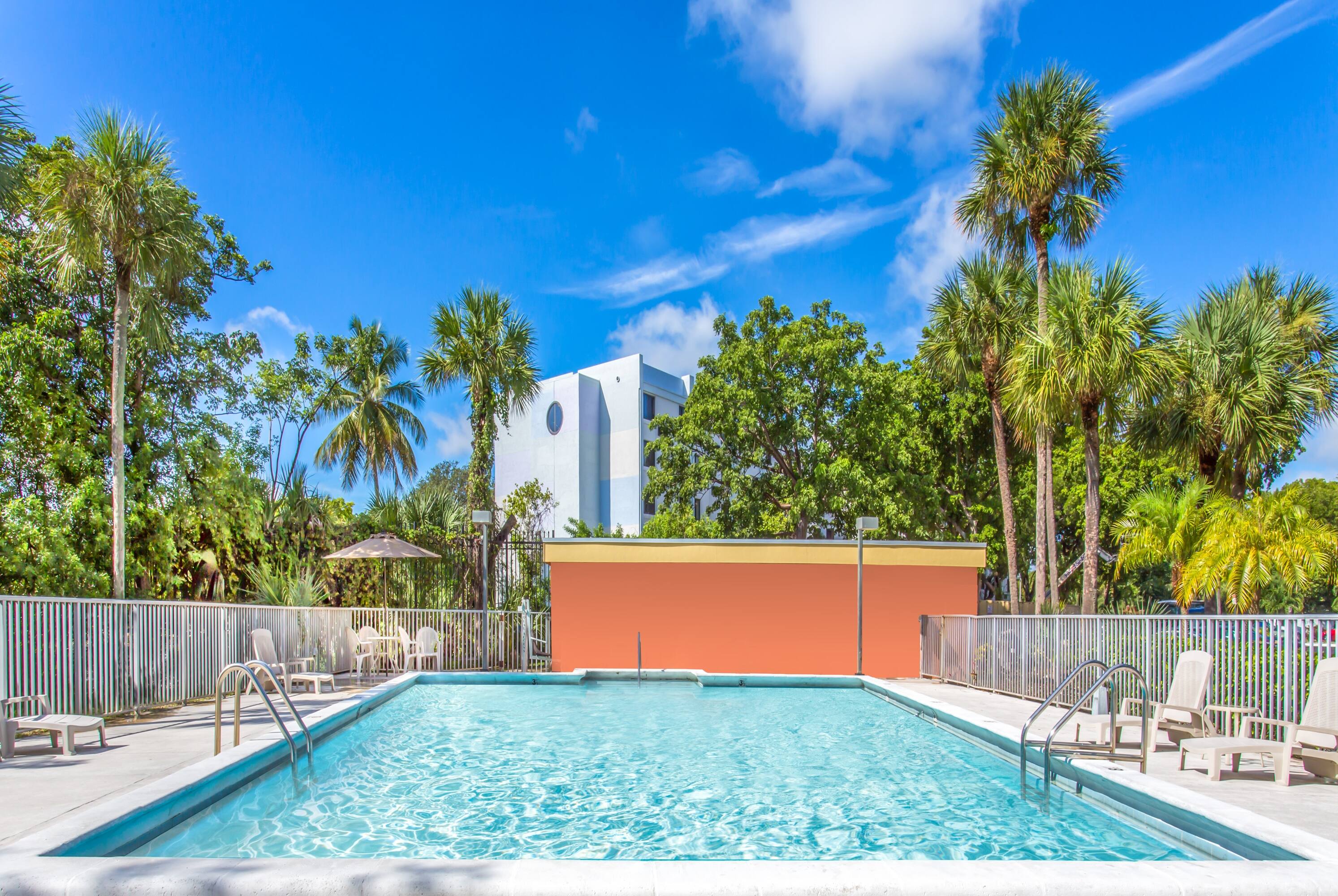 days inn by wyndham fort lauderdale airport cruise port