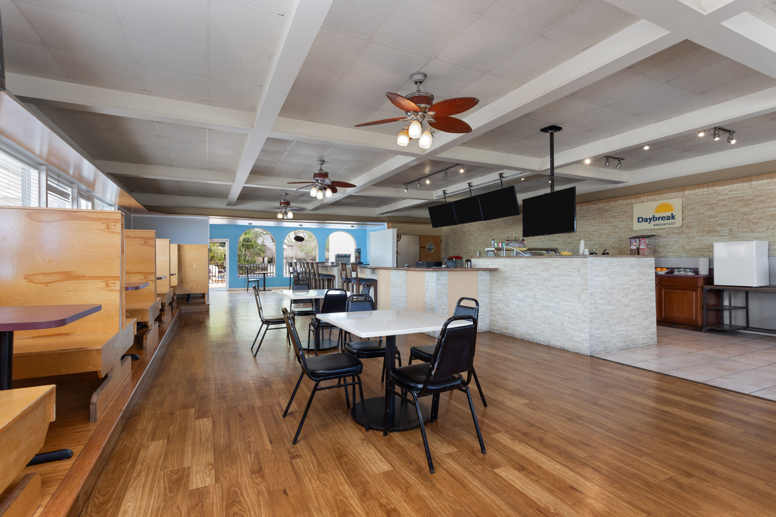 Free breakfast at Days Inn by Wyndham Fort Myers Springs Resort in Fort Myers, Florida