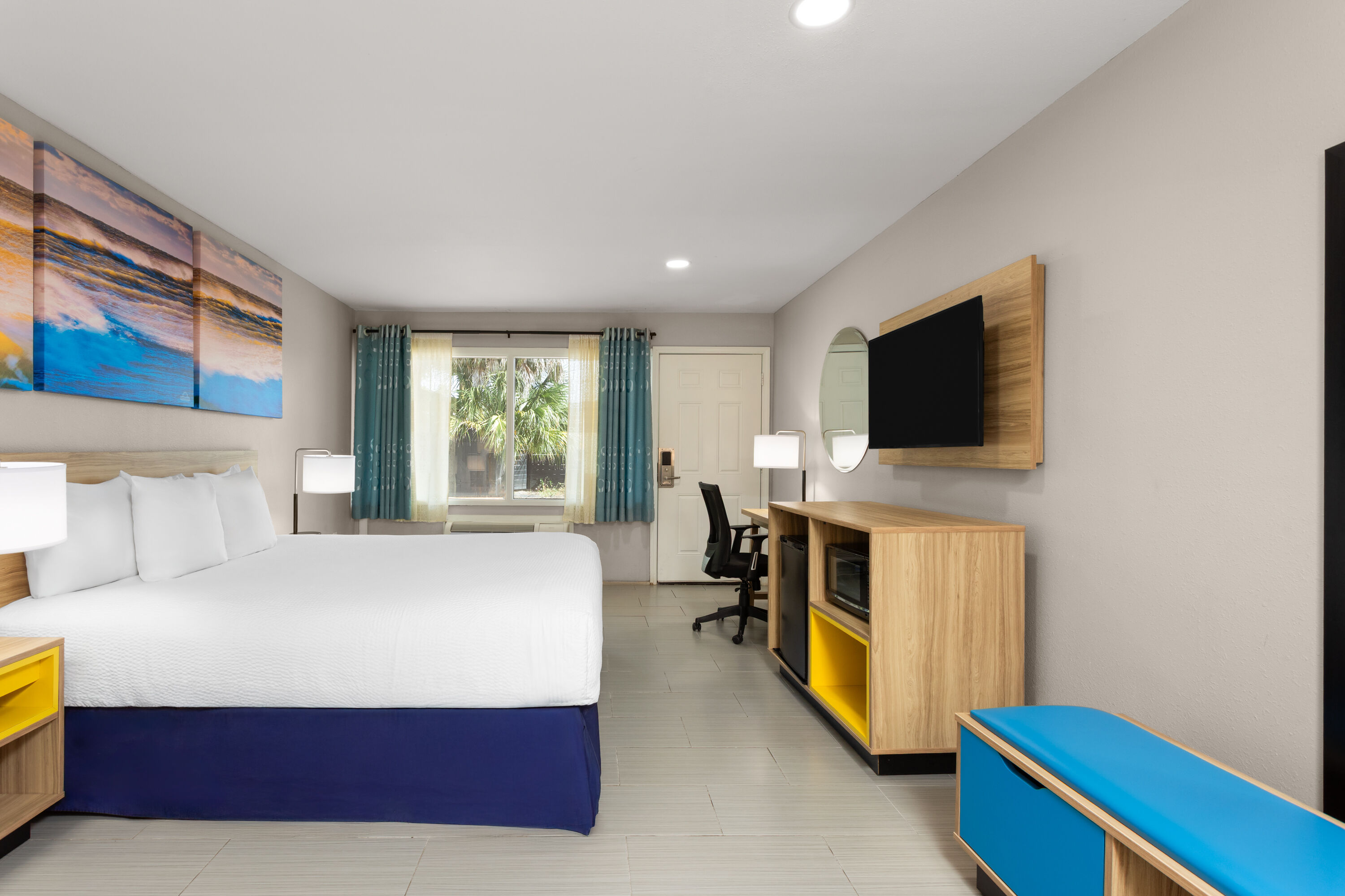 Guest room at the Days Inn by Wyndham Fort Myers Springs Resort in Fort Myers, Florida