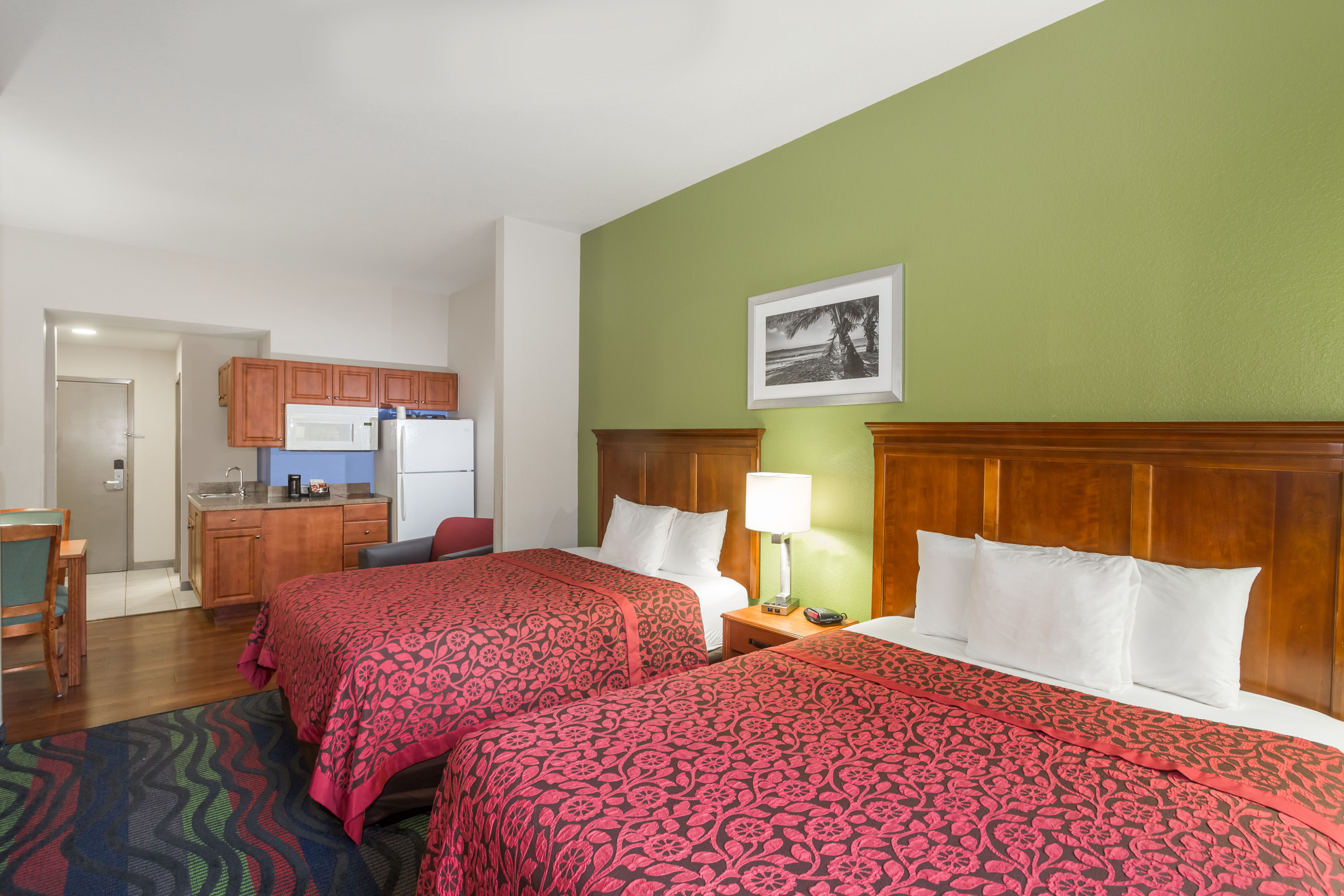 Days Inn Amp Suites By Wyndham Fort Myers Near Jetblue Park