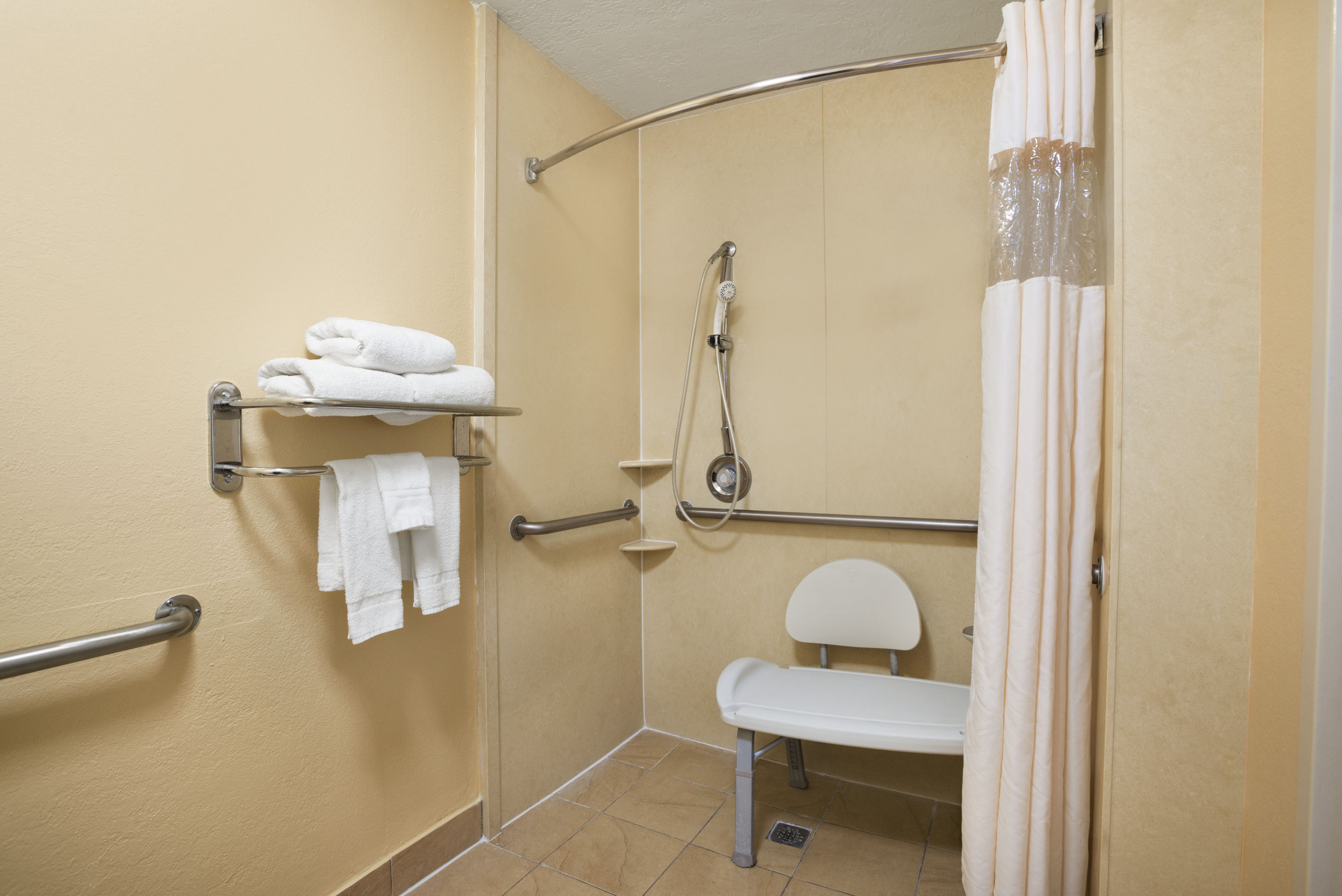 Guest room bath at the Days Inn by Wyndham Jacksonville Airport in Jacksonville, Florida