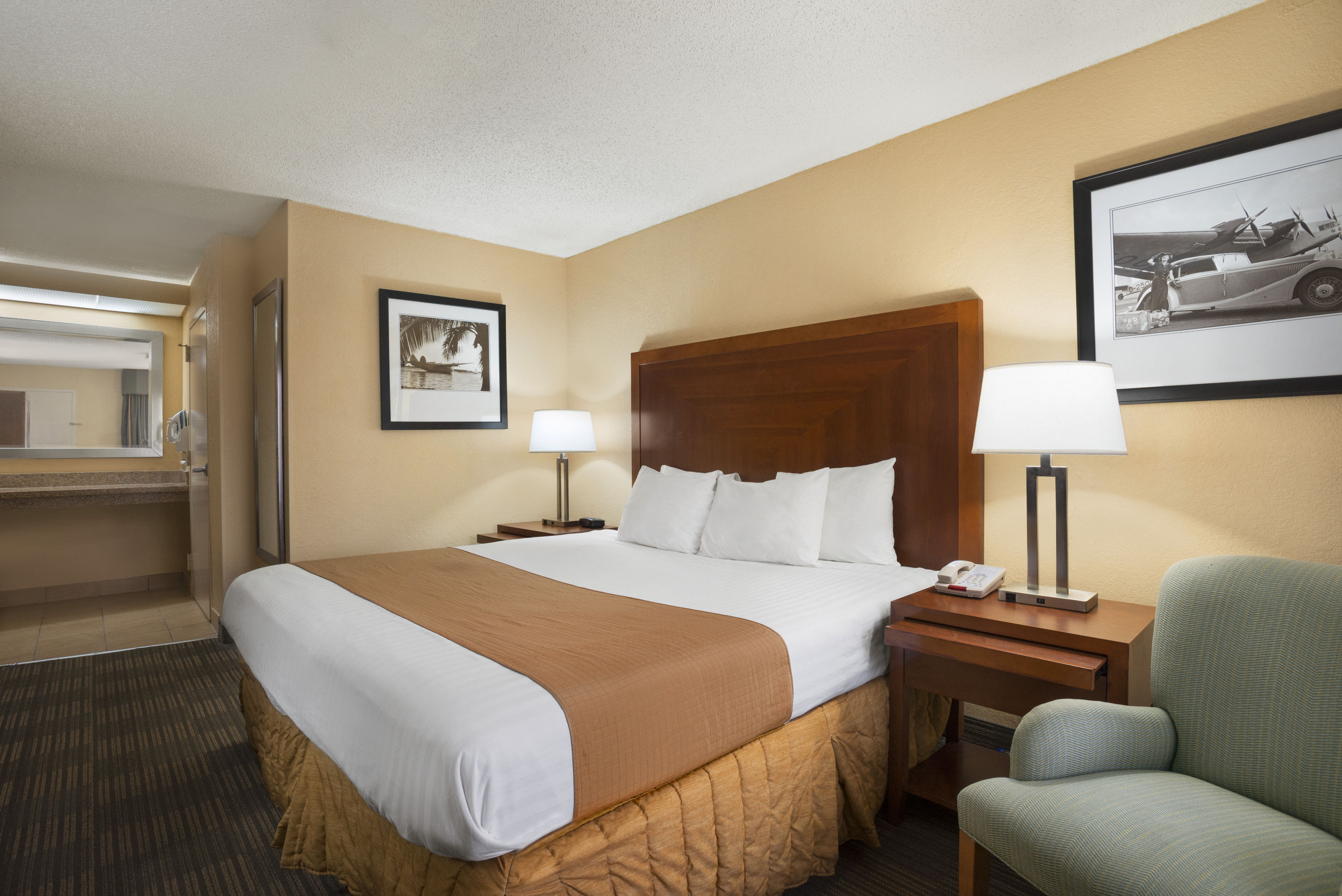 Days inn by wyndham jacksonville airport jacksonville fl hotels
