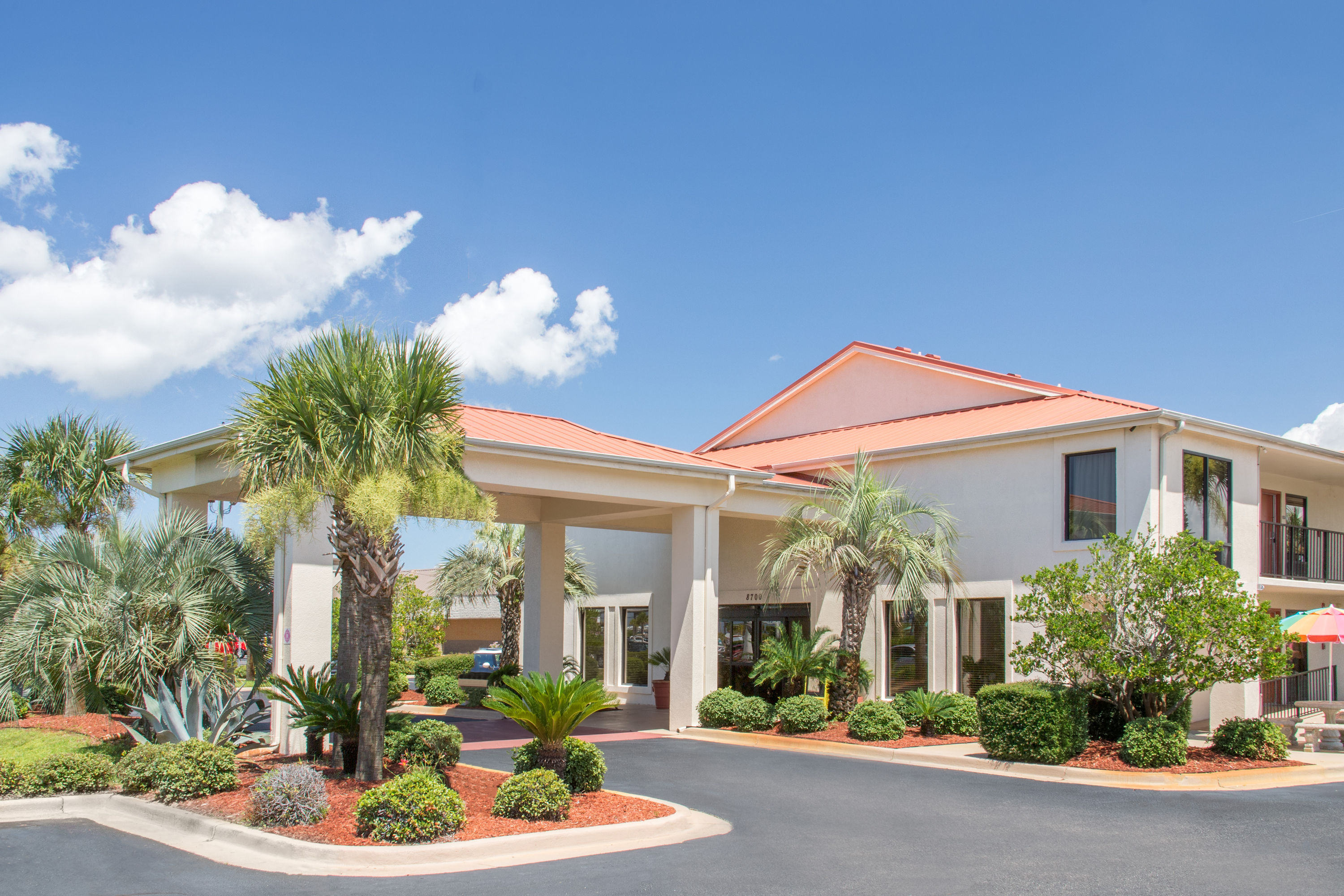 Days Inn Amp Suites By Wyndham Navarre Conference Center